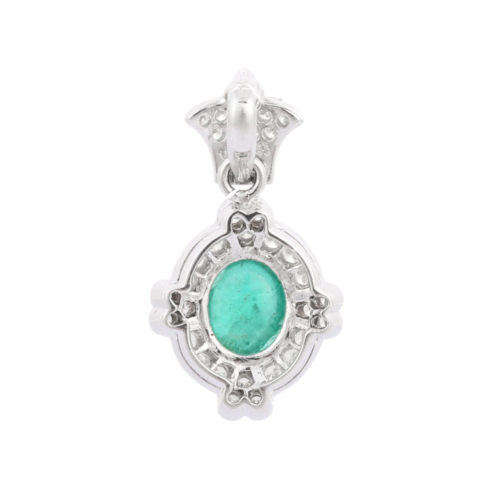 Art Deco Style Emerald Diamond Pendant Necklace in 18K White Gold In New Condition For Sale In Houston, TX