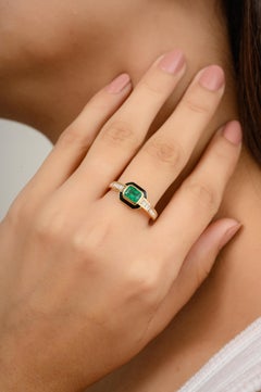 Art Deco Style Emerald Diamond Wedding Ring for Her in 18k Solid Yellow Gold