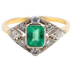 Vintage 'Art Deco' Style Emerald *est 7.0ct) & Diamond (est 0.20ct) 18K Yellow Gold Ring