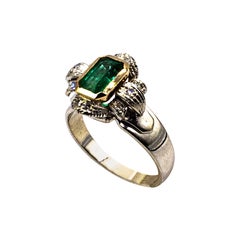 Art Deco Style Emerald White Modern Round Cut Diamond White Gold Cocktail Ring