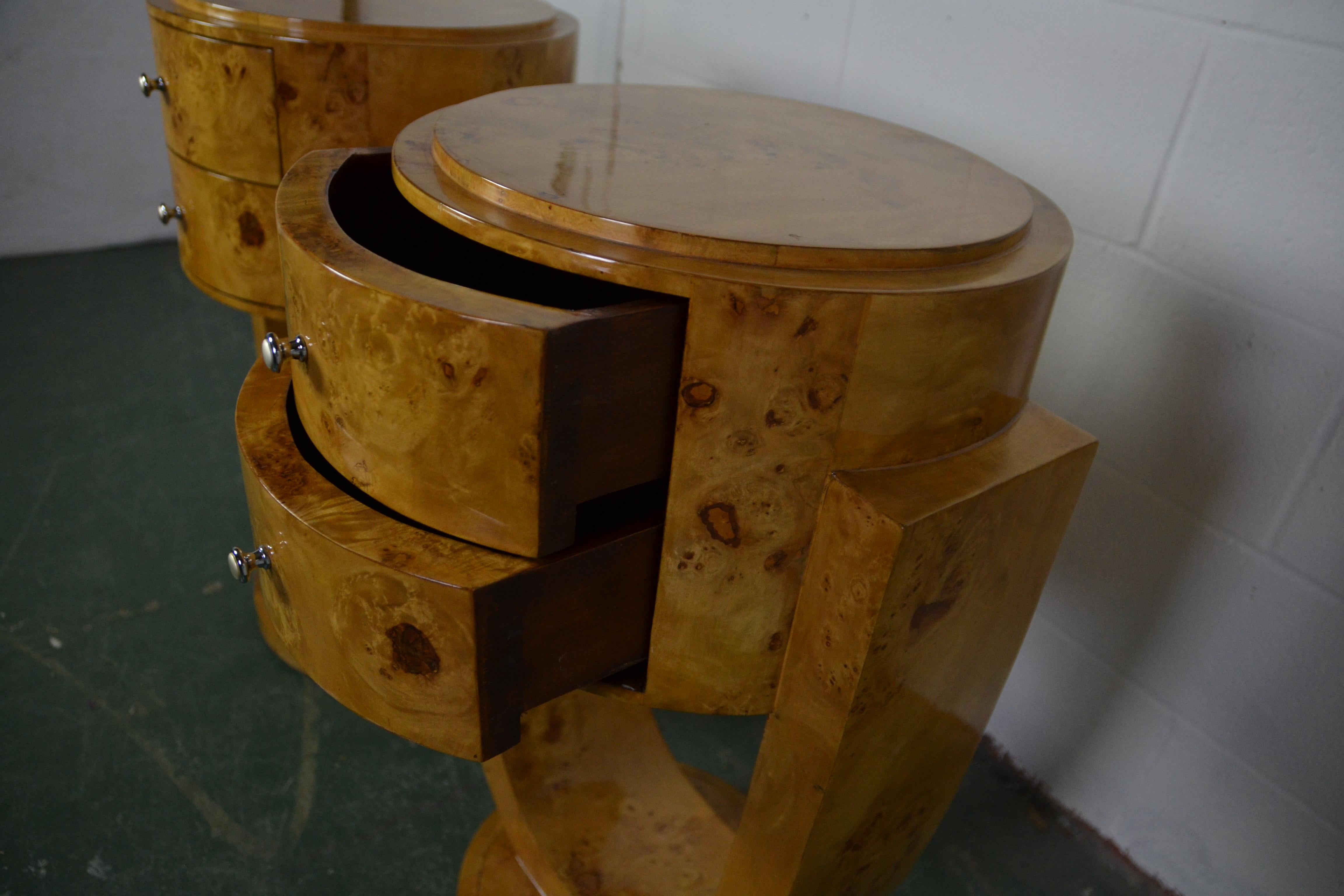 Contemporary Art Deco Style End Table/Nightstand