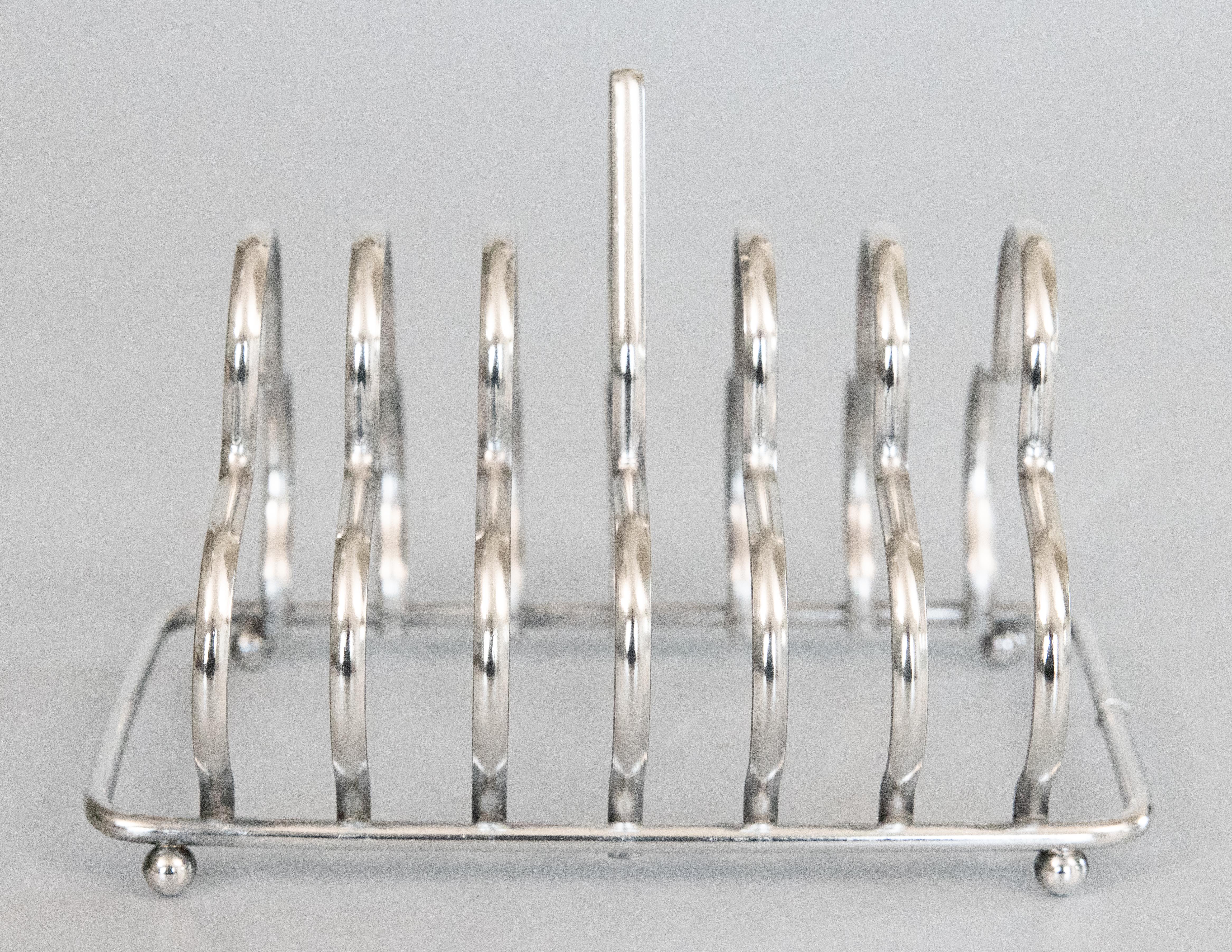 Porte-toast en métal argenté de style Art Deco Bon état - En vente à Pearland, TX