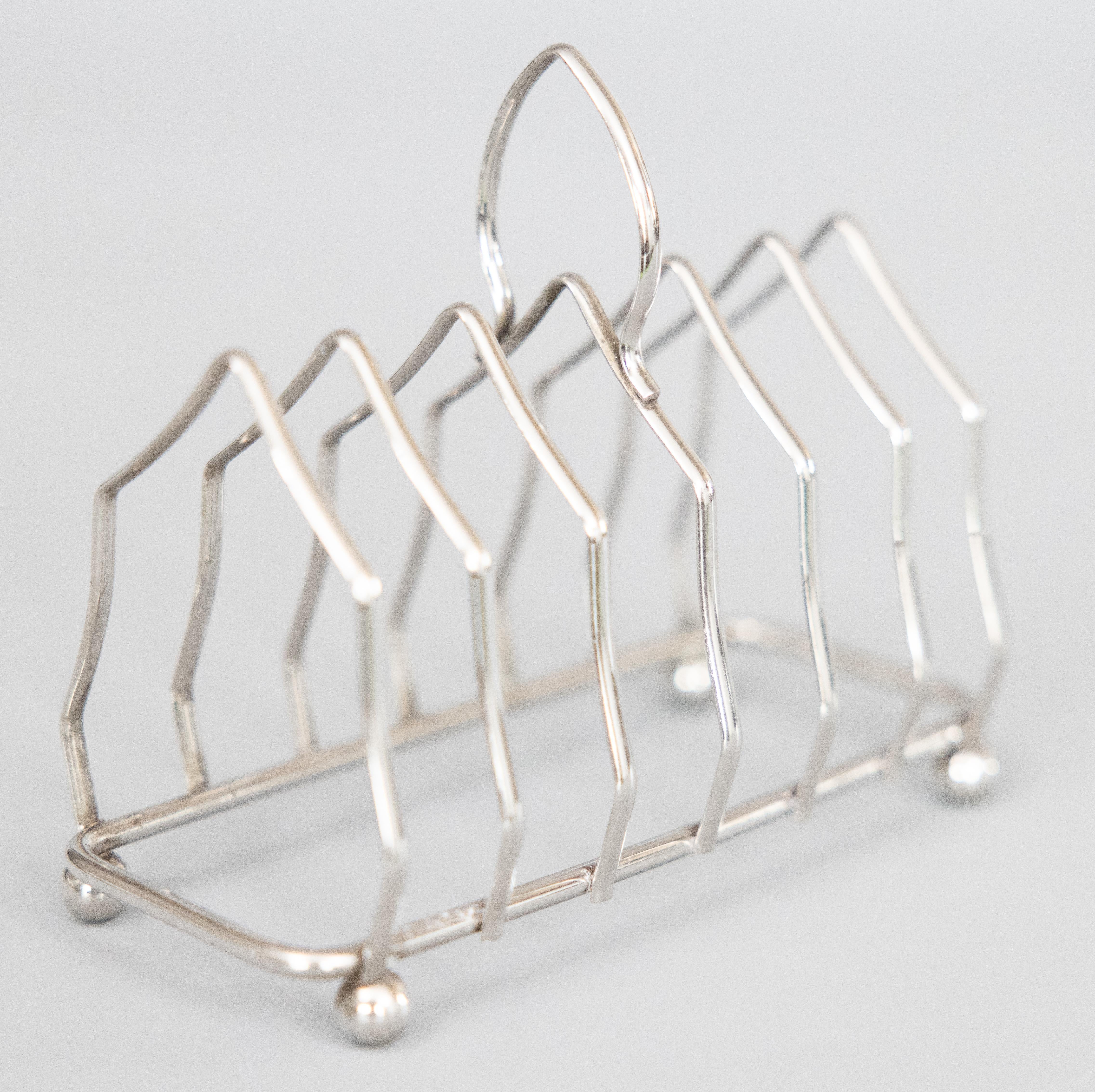Art Deco Style English Silver Plate Toast Rack Letter Holder, circa 1950 For Sale 1