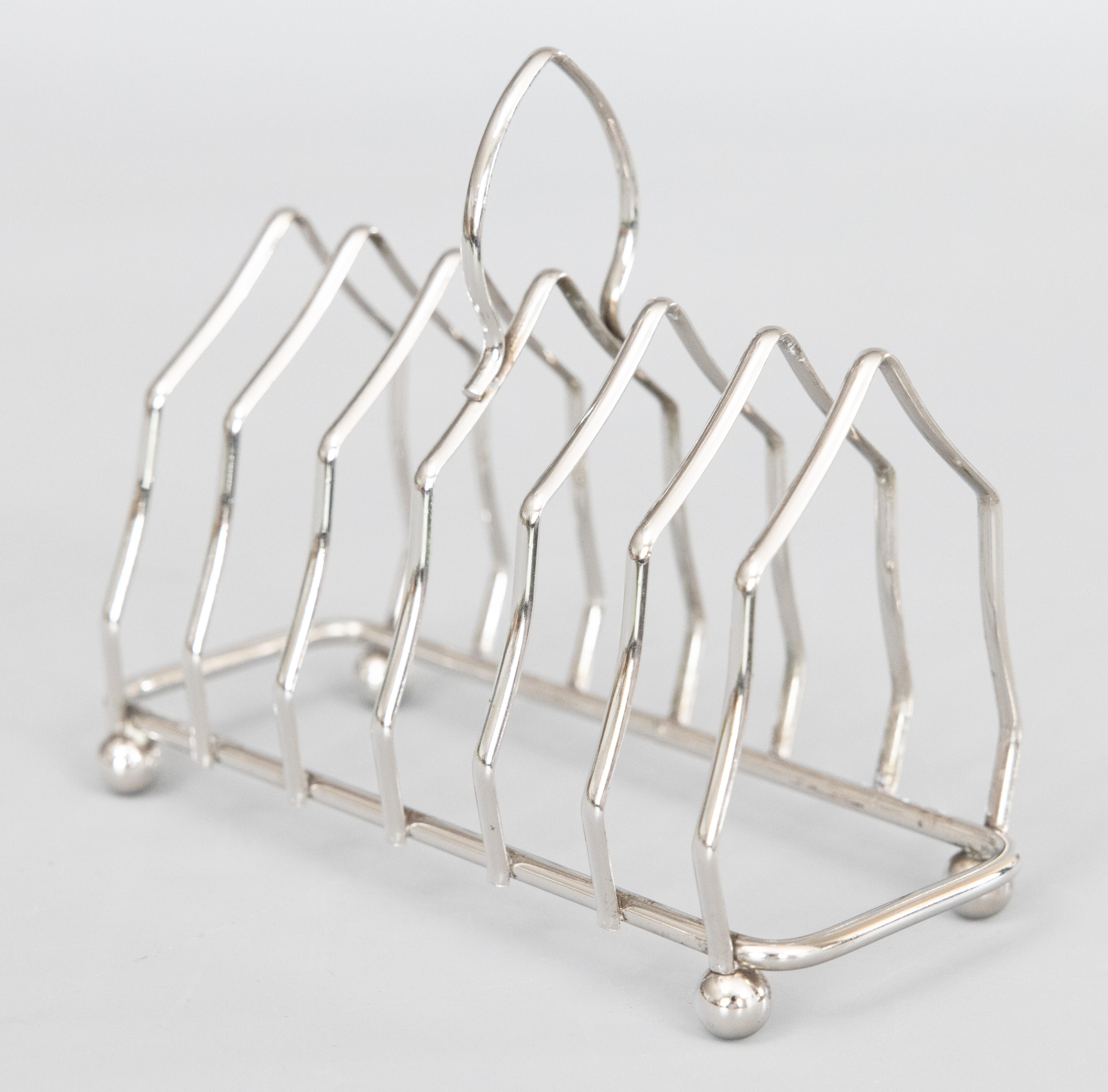 Art Deco Style English Silver Plate Toast Rack Letter Holder, circa 1950 For Sale 4