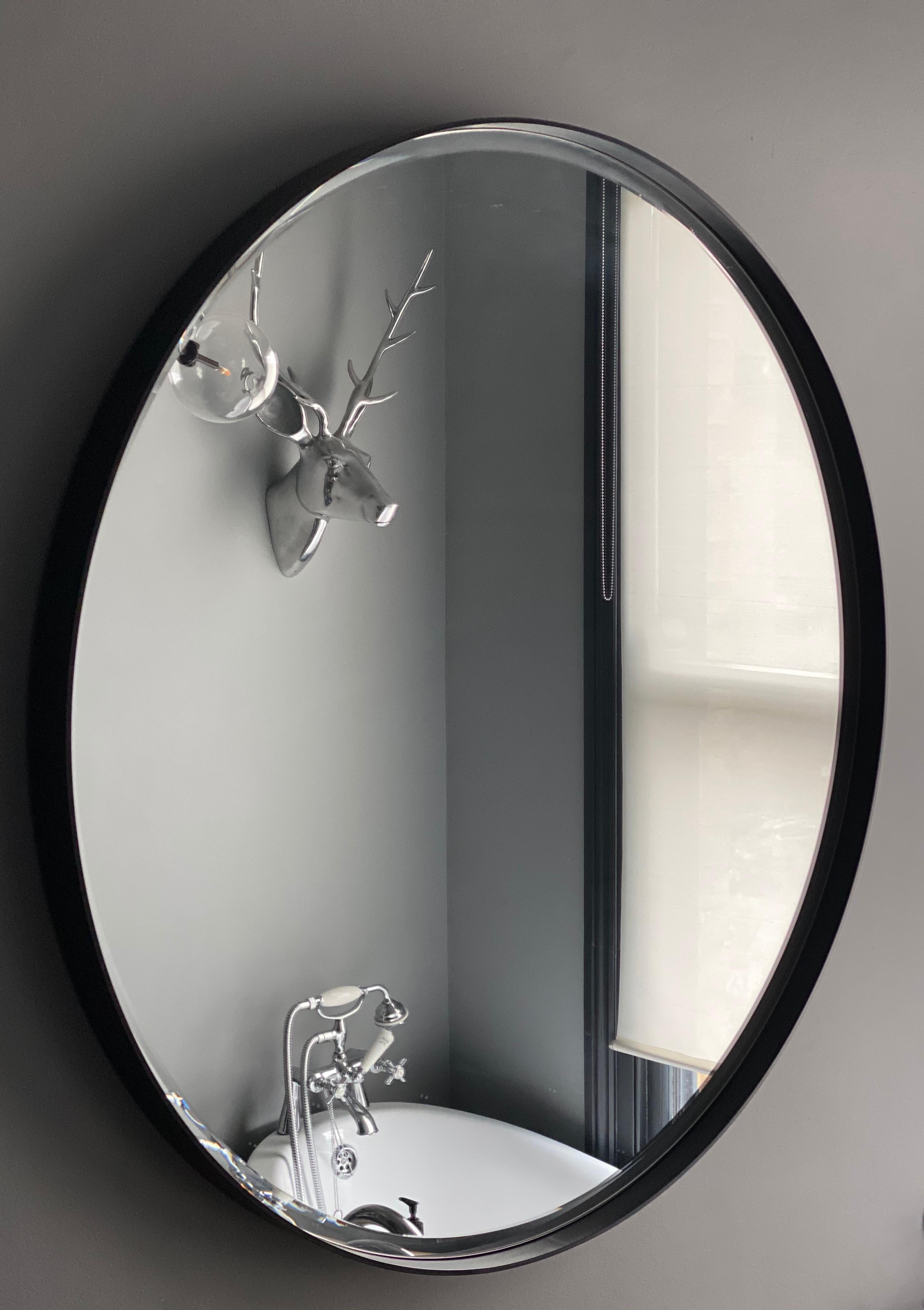XXIe siècle et contemporain CUSTOM MADE Miroir rond Eros Miroir noir avec détails biseautés Verre clair en vente