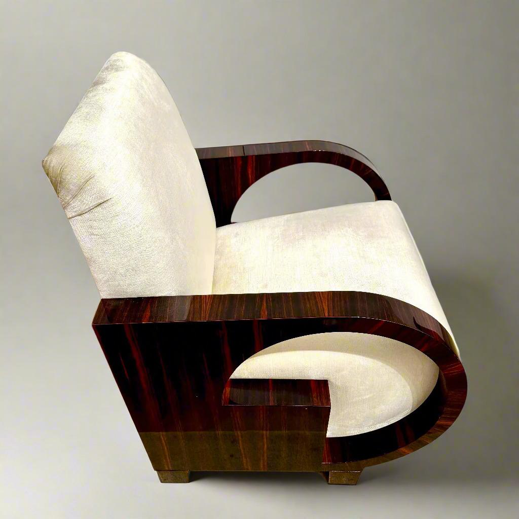 Fauteuil in stile Art Deco ispirato a Dominique In condizioni Nuovo in vendita a New York, NY