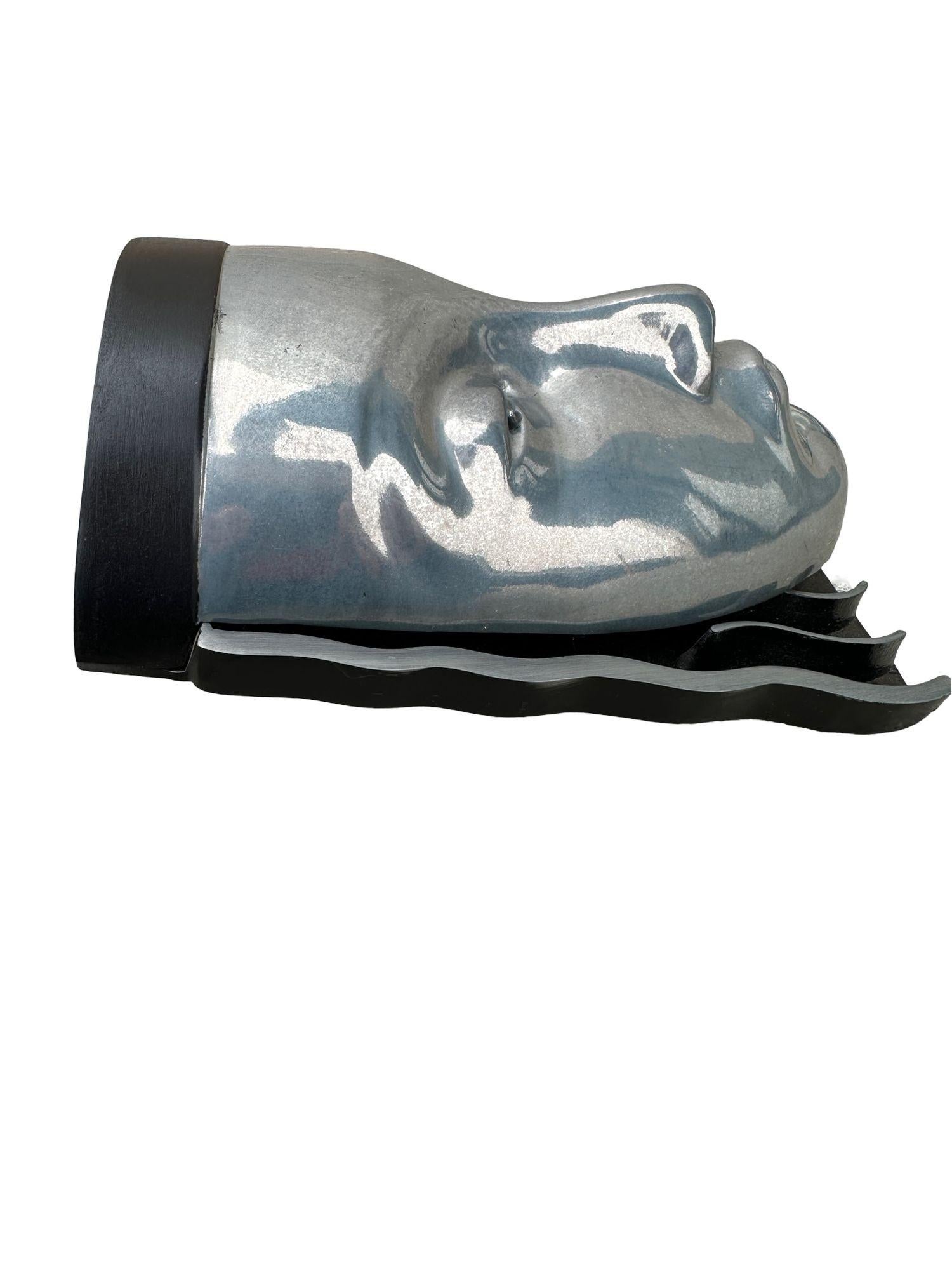 Acciaio Lampada da parete a maschera femminile in stile Art Déco in vendita