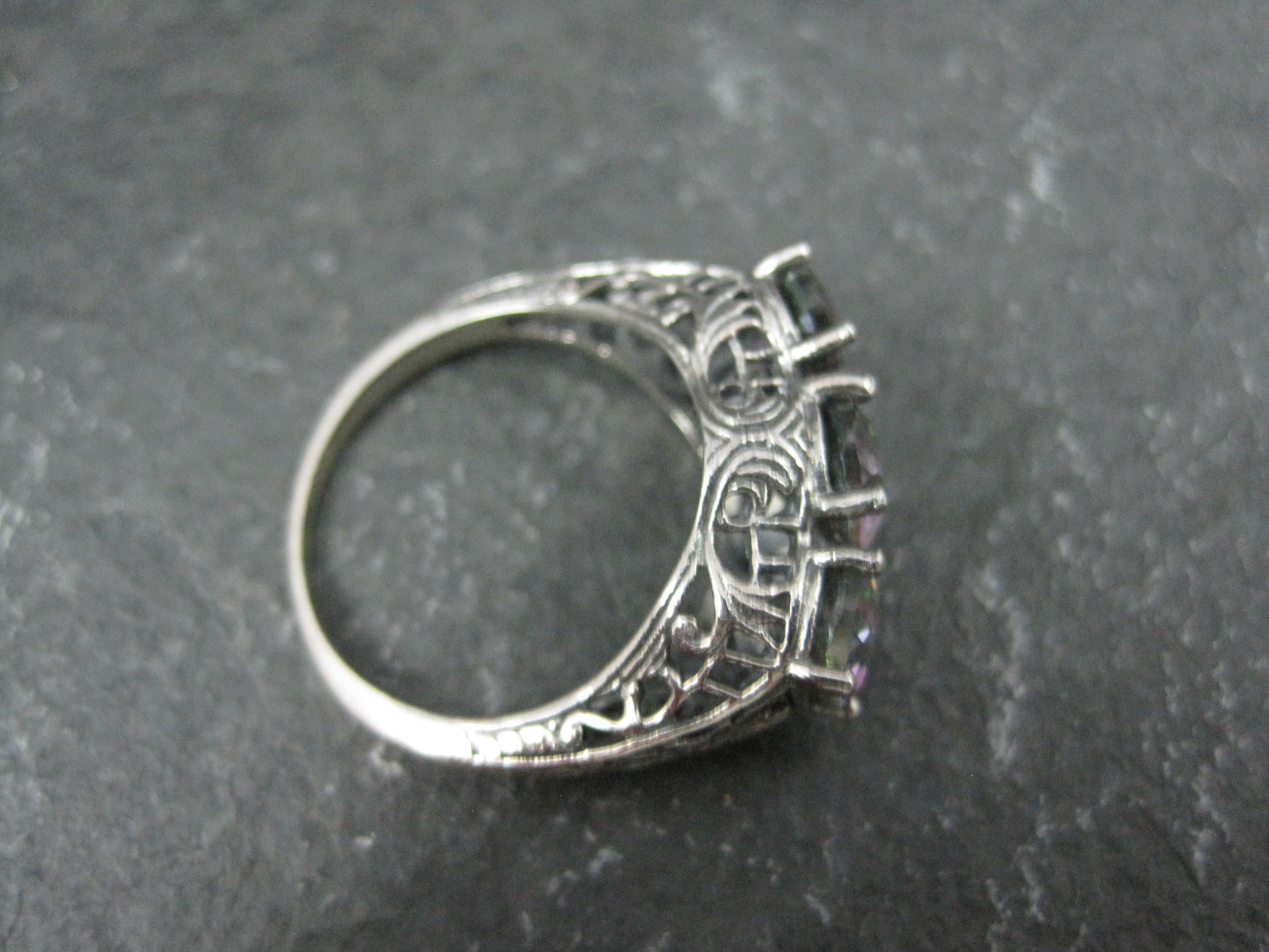 Donna Anello in stile Art Deco con filigrana e topazio mistico, misura 6 in vendita