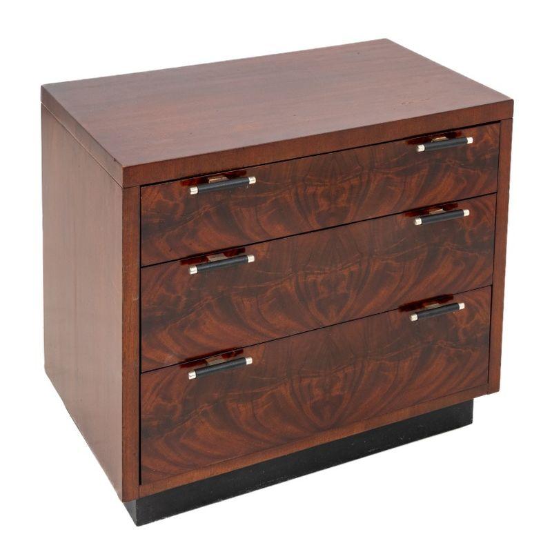 Art Deco Style Flame Mahogany Chest of Drawers In Good Condition For Sale In Astoria, NY