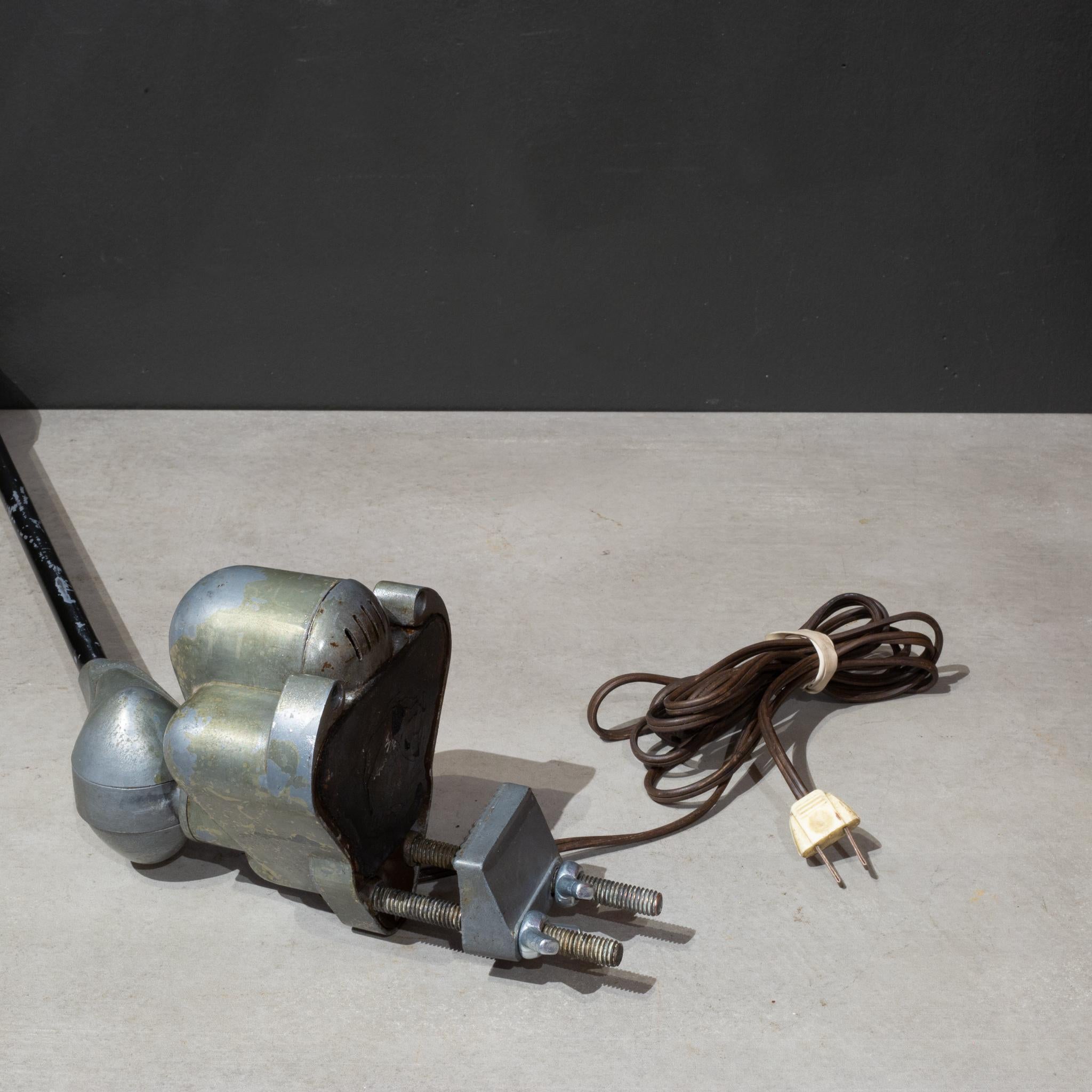 Art Deco Style Flexo Industrial Task Lamp c.1942 For Sale 6
