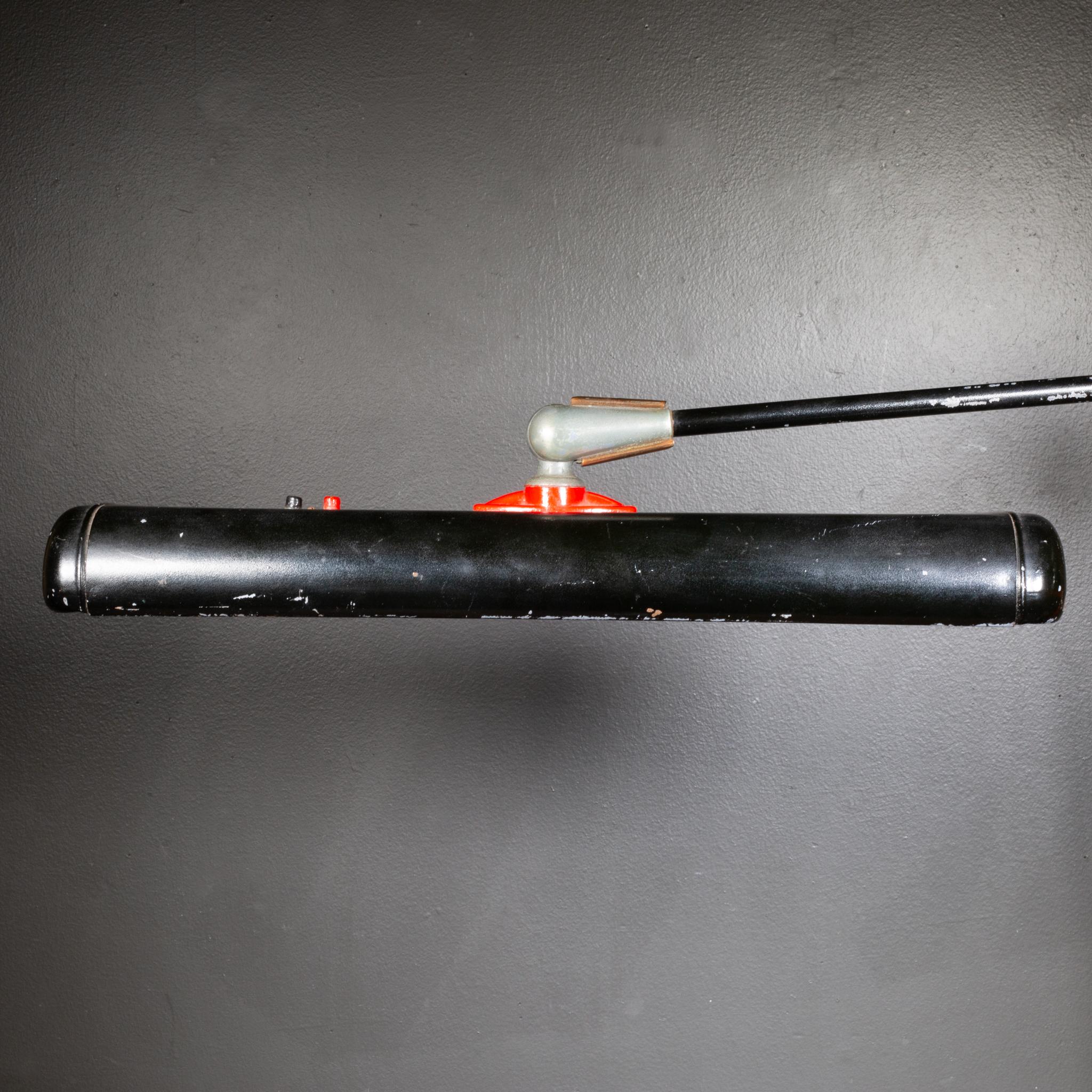 Art Deco Style Flexo Industrial Task Lamp c.1942 For Sale 2