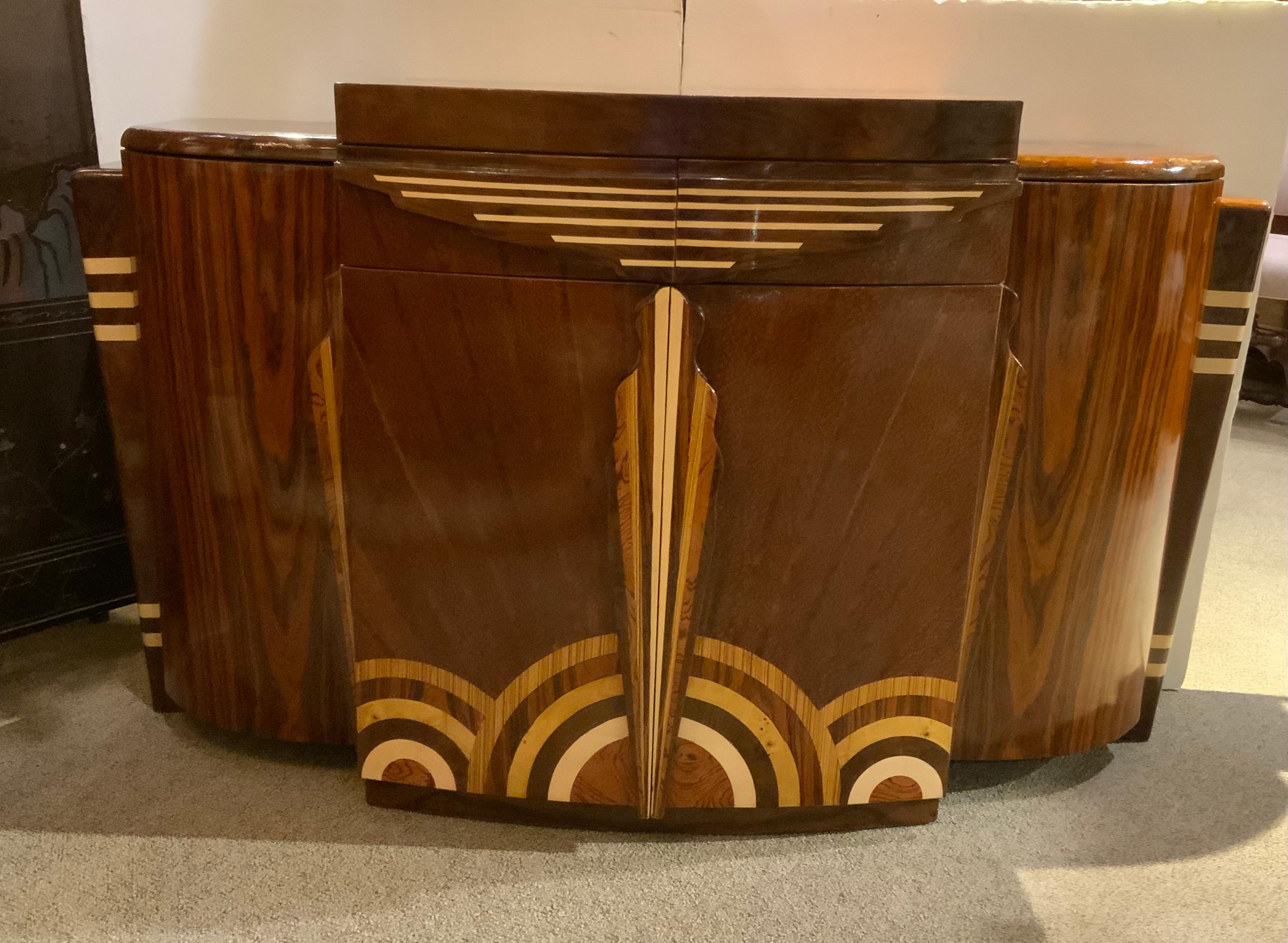 Art Deco Style four door bar with inlaid wood In Excellent Condition In Houston, TX