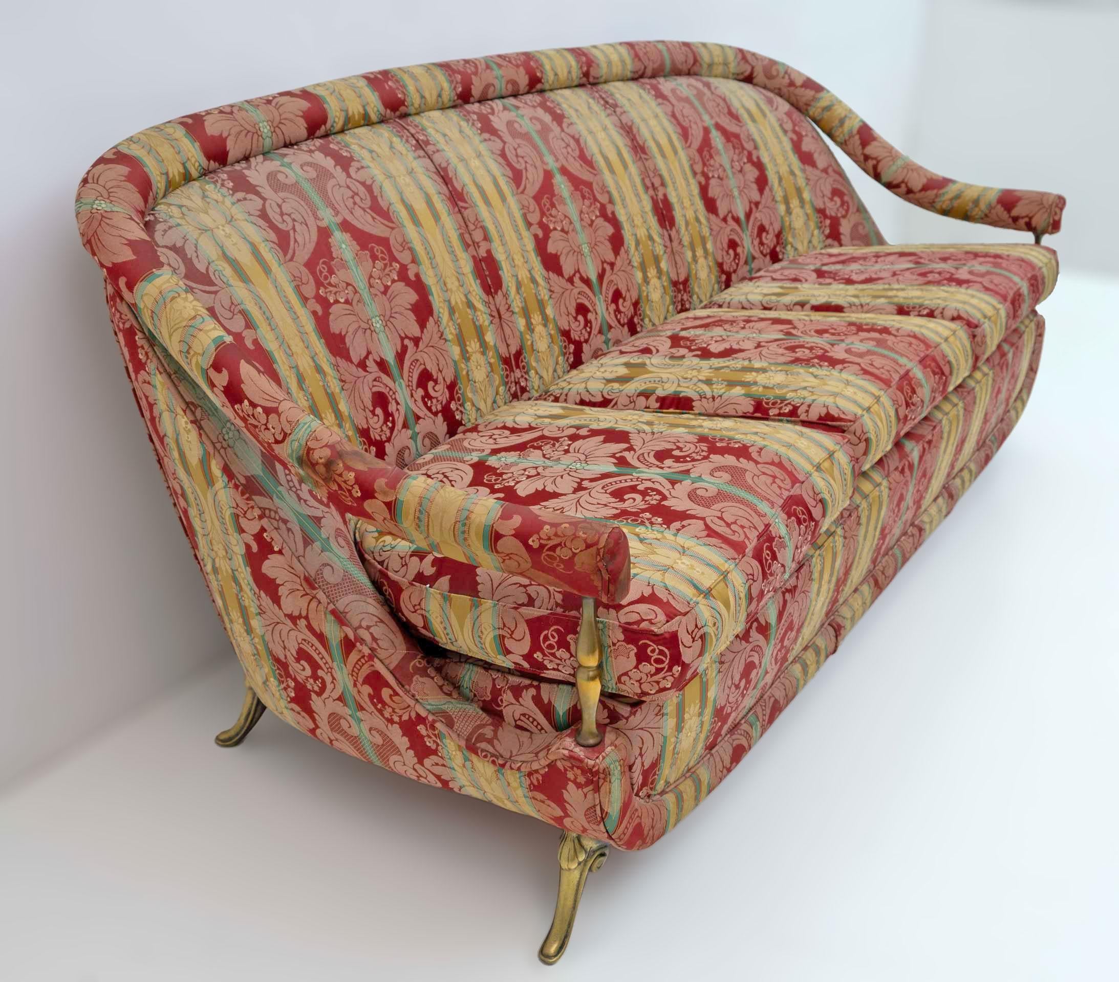 Art Dèco Stil Französisch Messing und Stoff Sofa, 1950er Jahre im Angebot 2