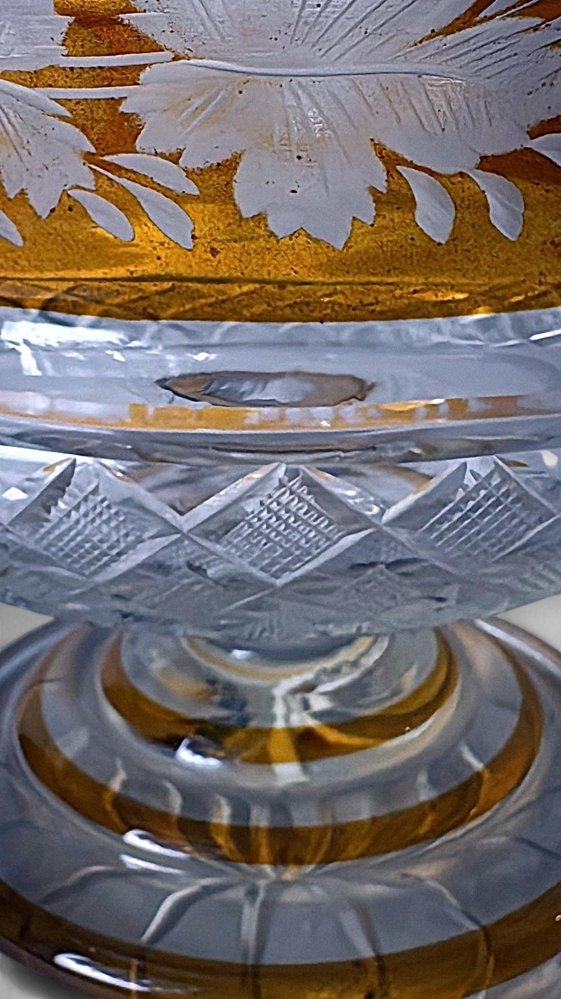 Coupe en cristal taillé de style Art Déco en vente 3