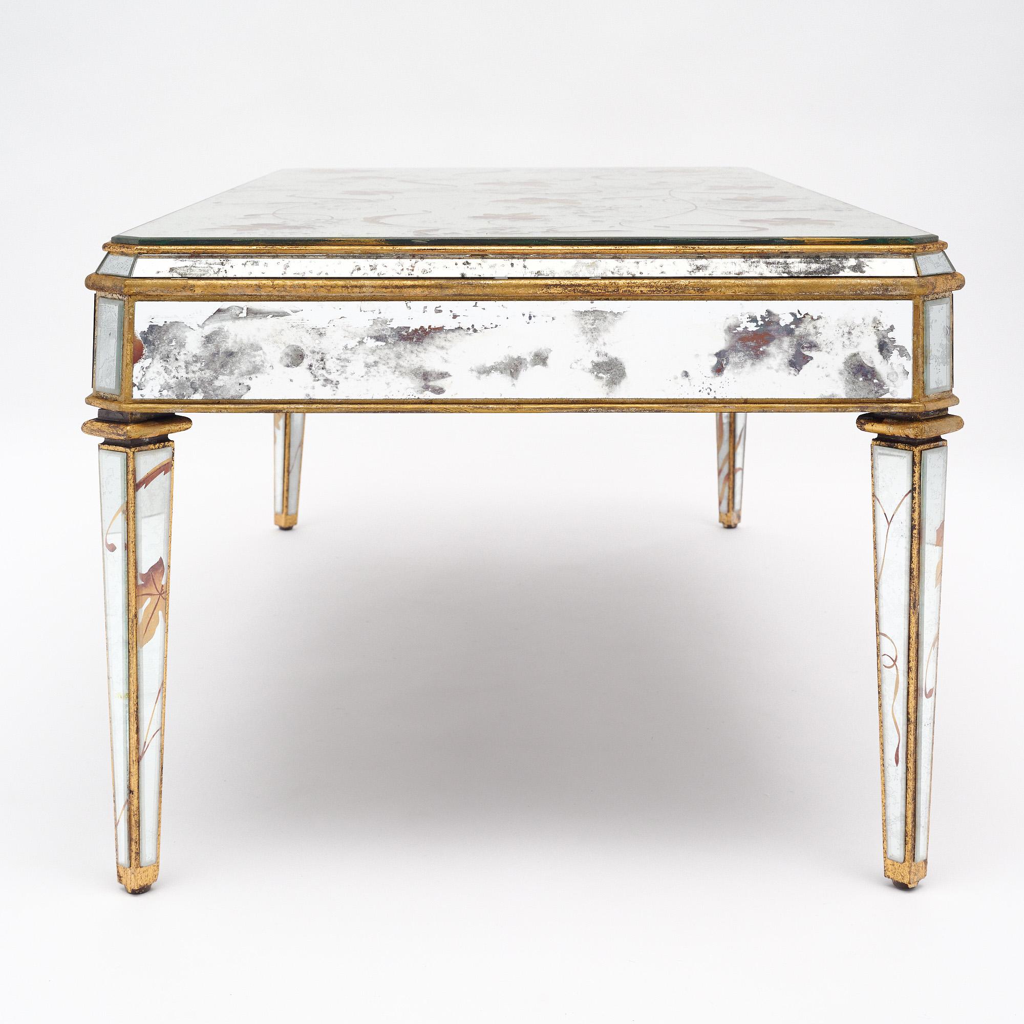 Table basse française Art déco en miroir, vers 1970 Bon état - En vente à Austin, TX