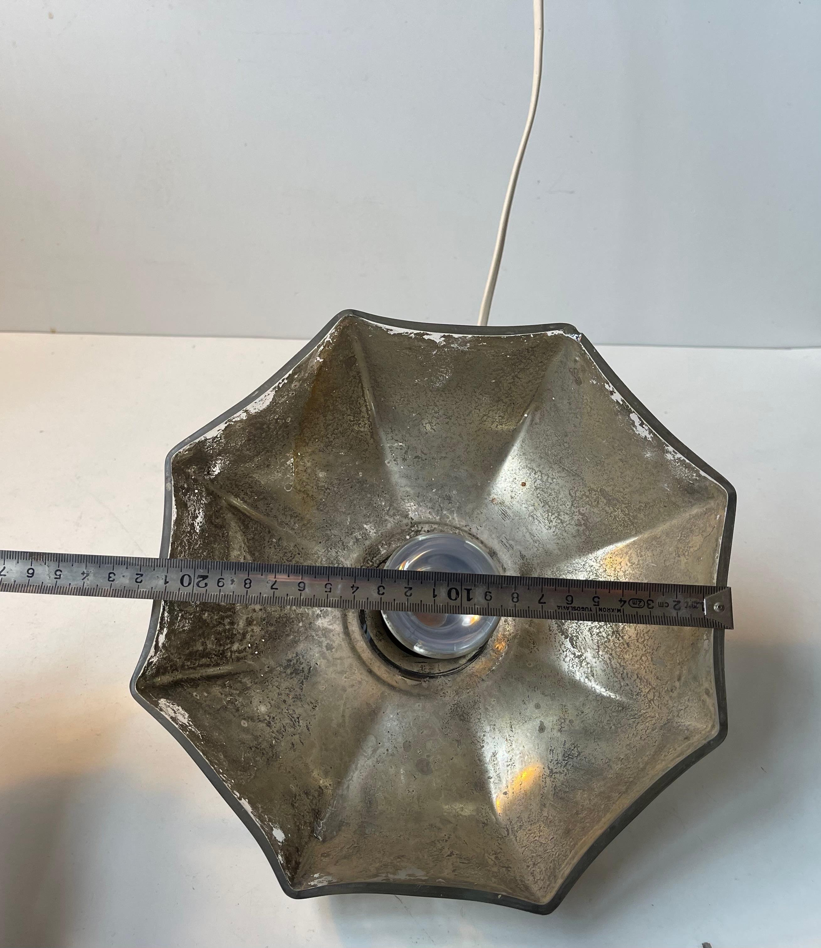 Art Deco style French Octagonal Silver Glass Pendant Lamp For Sale 4
