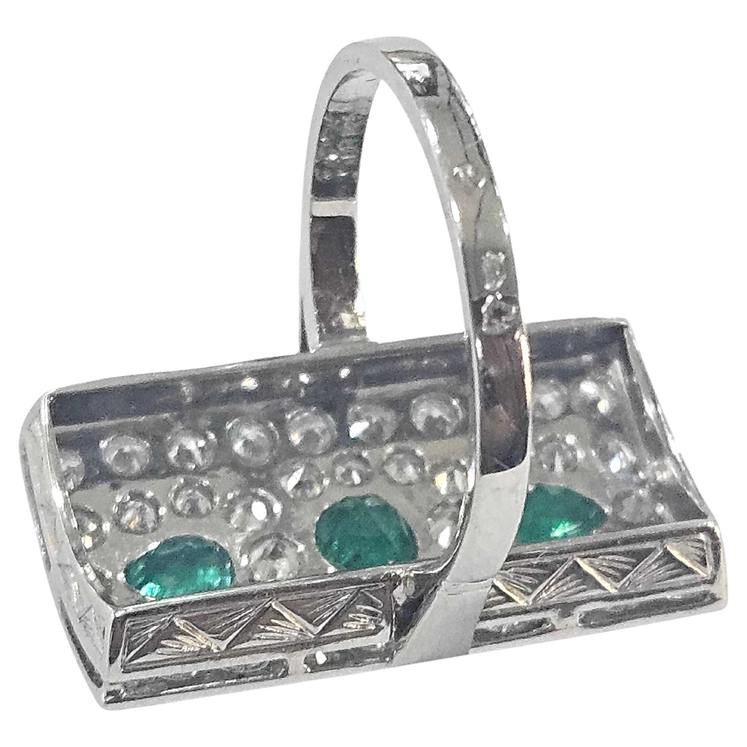 Bague française Art déco de style tardif  Or blanc 18k Émeraude et diamant en vente 5