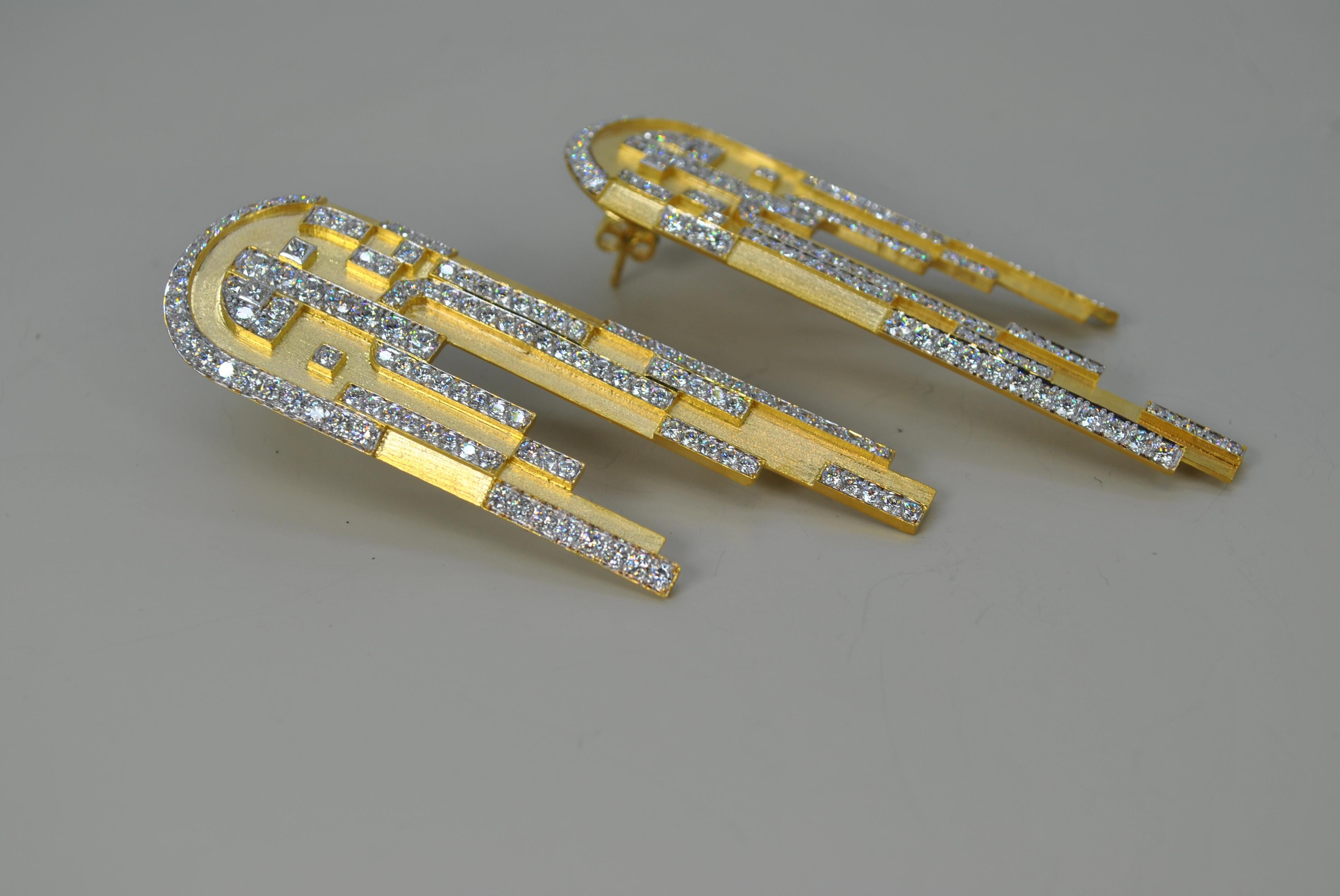 Frozen Waterfall-Ohrringe im Art-déco-Stil aus 18 Karat Gold und Diamanten (Art déco) im Angebot