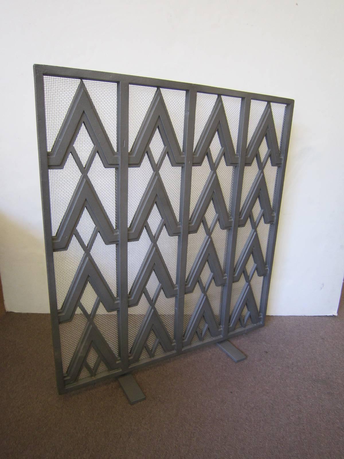 Art Deco Style Geometric Motif Iron Fire Screen For Sale 2