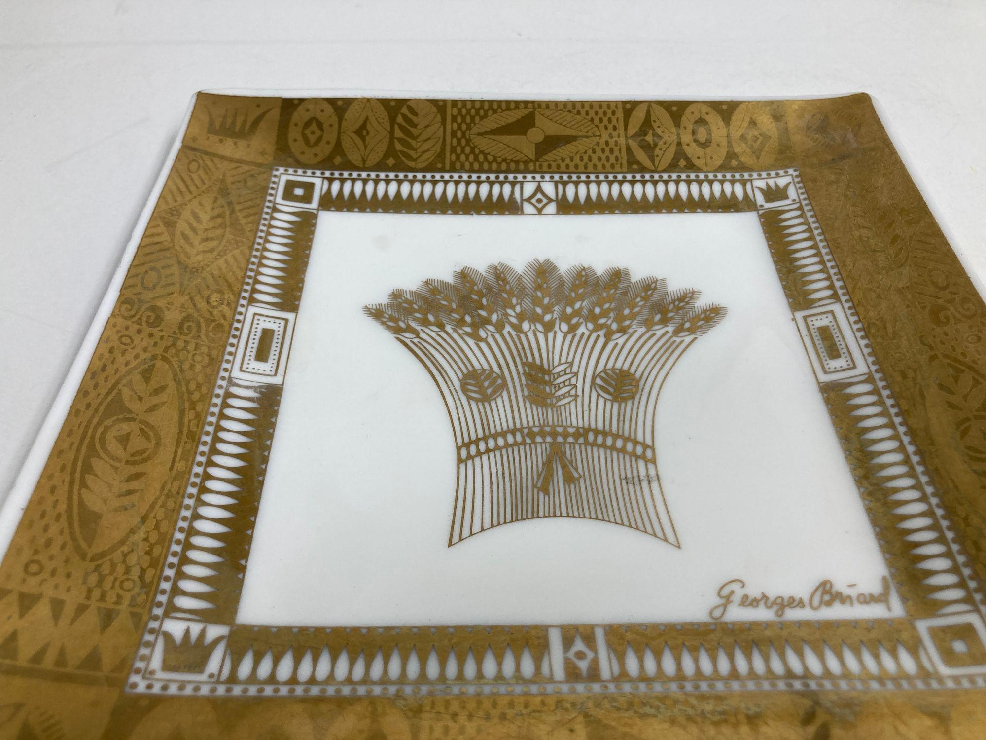 Plateau en verre dépoli Georges Briard de style Art Déco avec motif de moisson doré 22 carats en vente 4