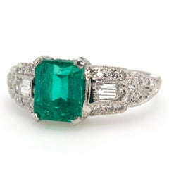 Anello con smeraldo colombiano e diamanti in stile Art Deco GIA da 1,78 carati