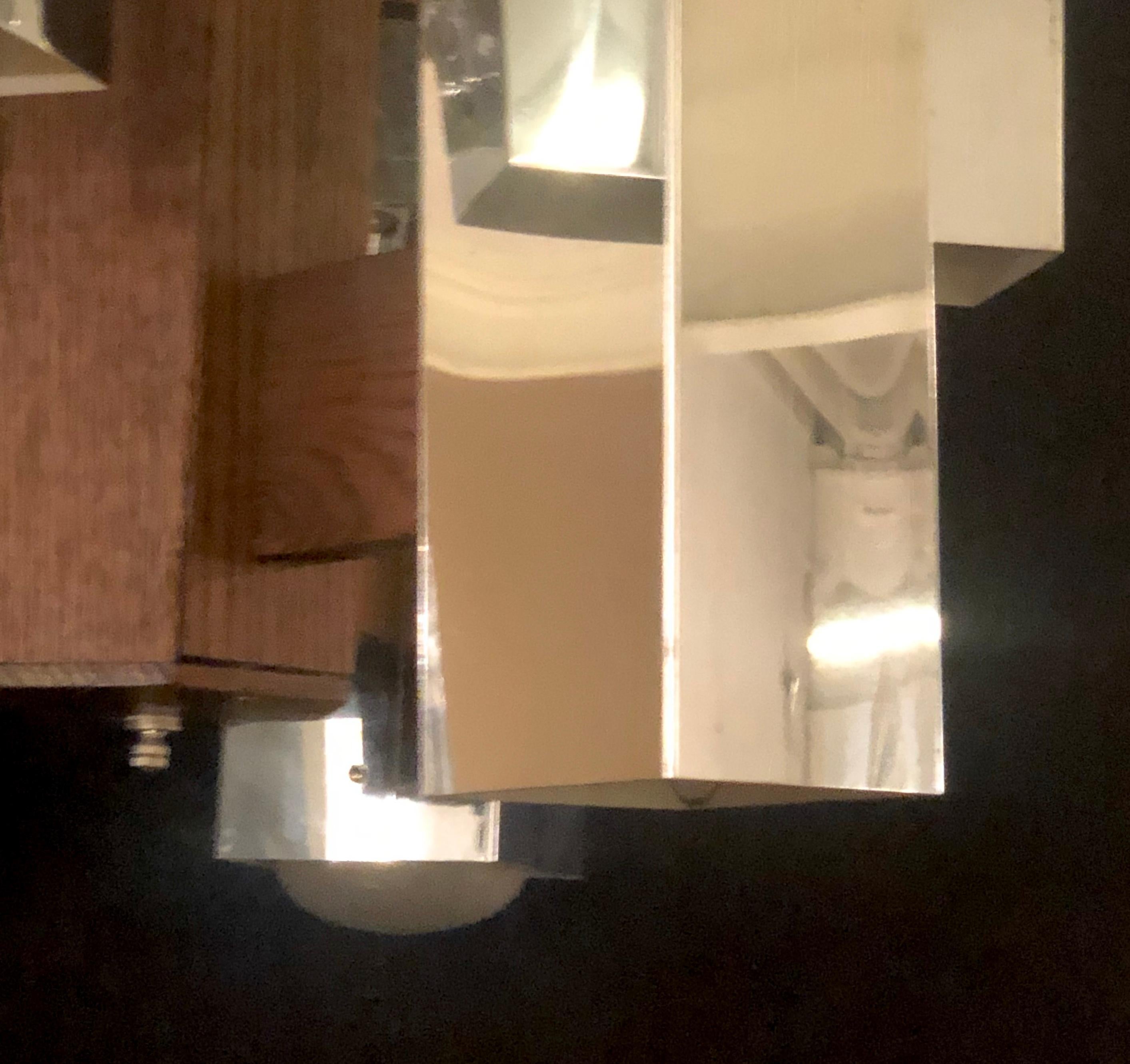 Lampadario in vetro e legno di radica in stile Art Déco con 12 luci e 2 livelli In condizioni buone in vendita a Manhasset, NY