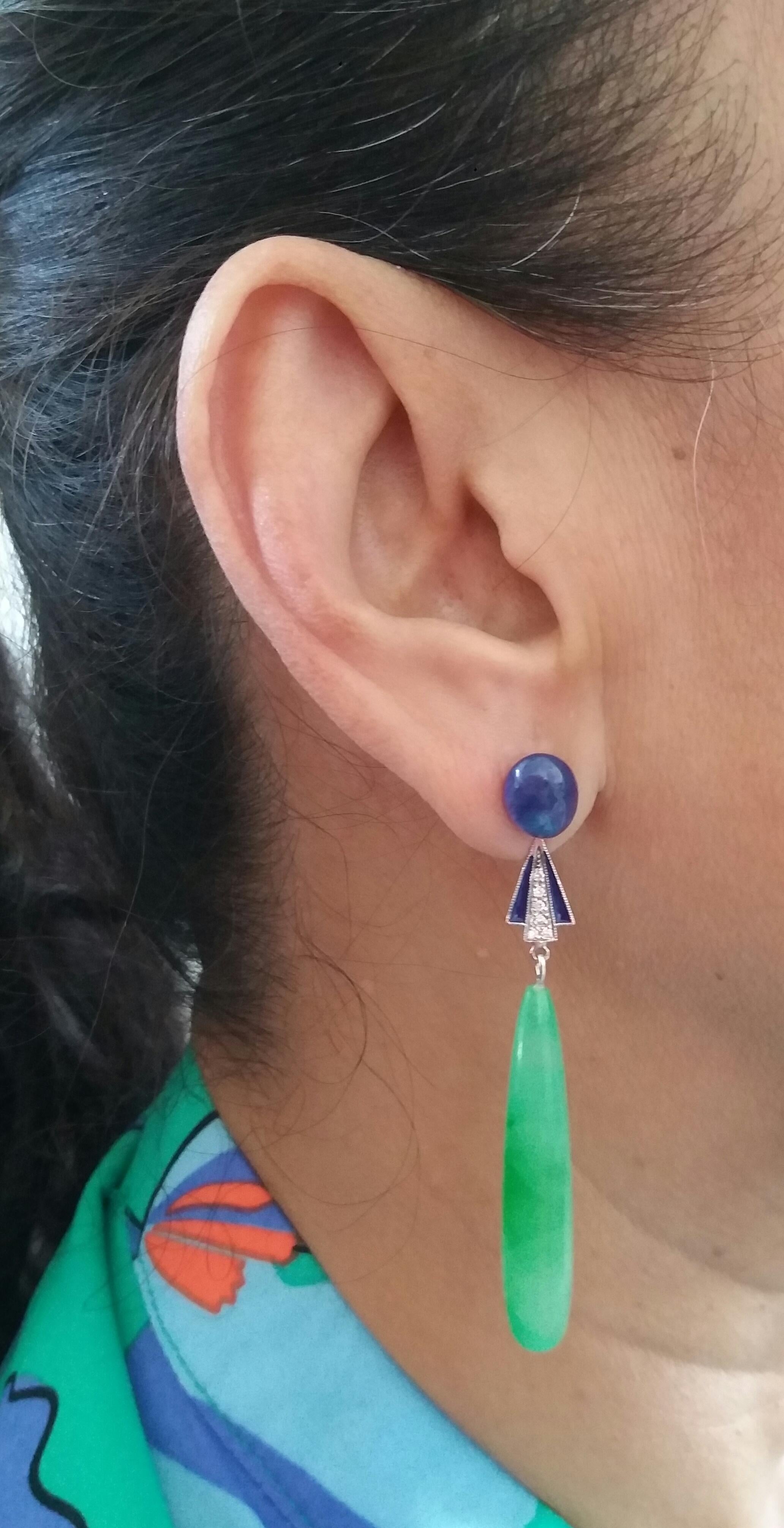 Boucles d'oreilles pendantes de style Art déco en or, saphir bleu, diamants, émail et jade gravé en vente 6