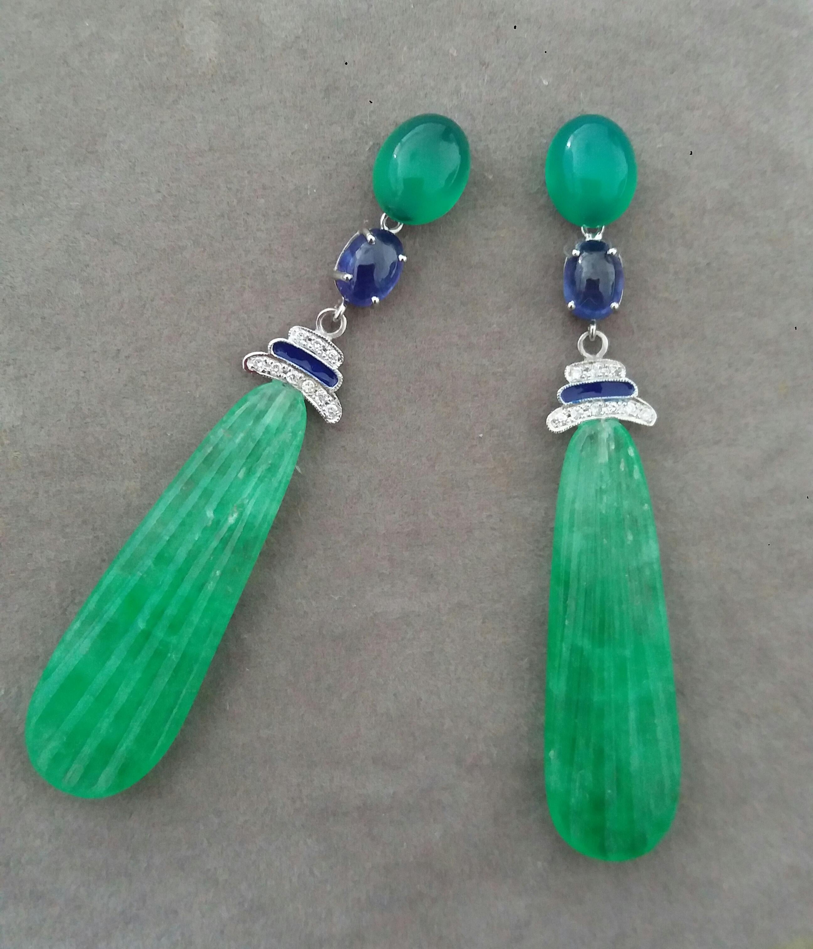 Boucles d'oreilles pendantes de style Art déco en or, saphir bleu, onyx vert, diamants, émail et jade Bon état - En vente à Bangkok, TH