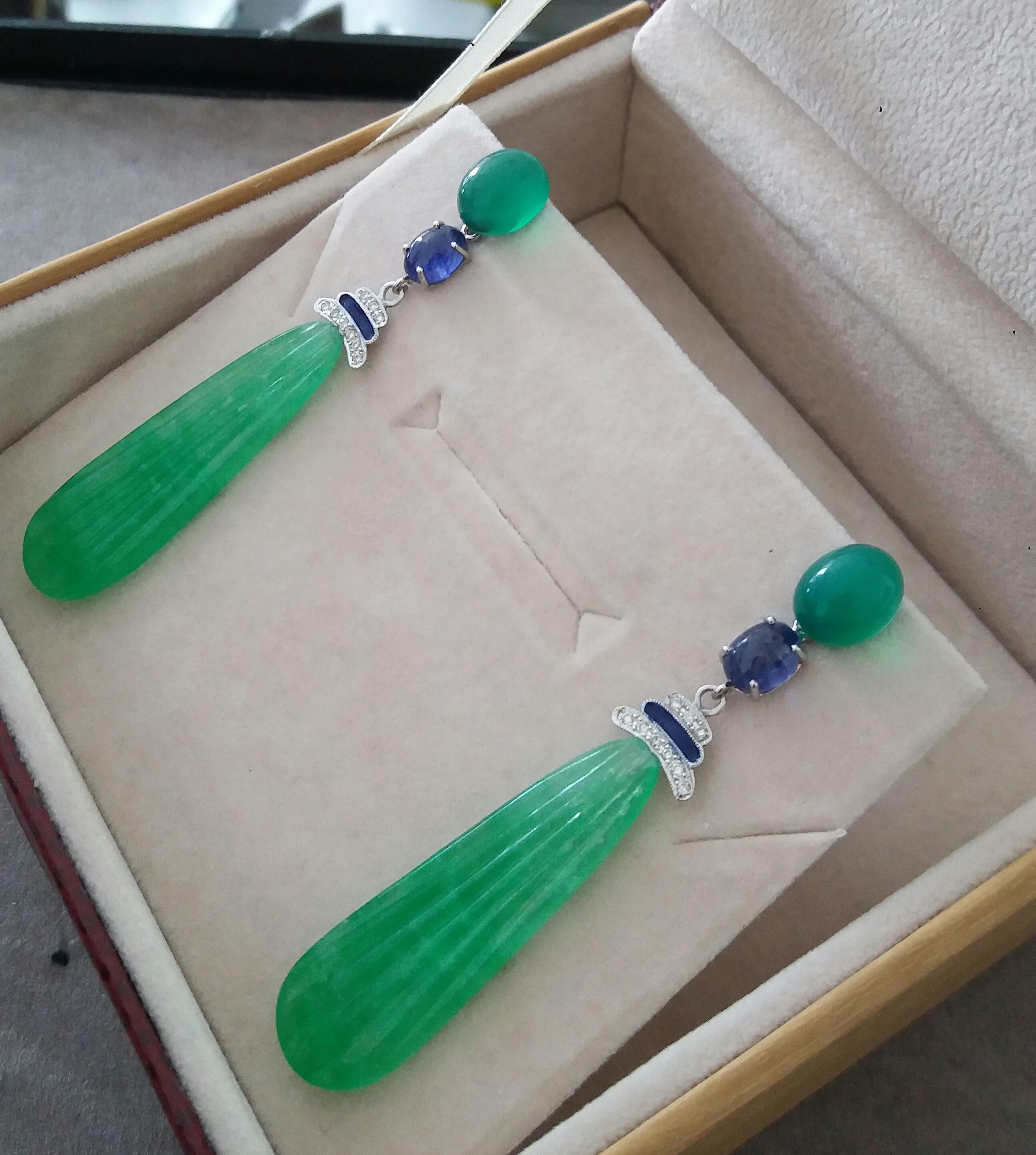 Boucles d'oreilles pendantes de style Art déco en or, saphir bleu, onyx vert, diamants, émail et jade en vente 3