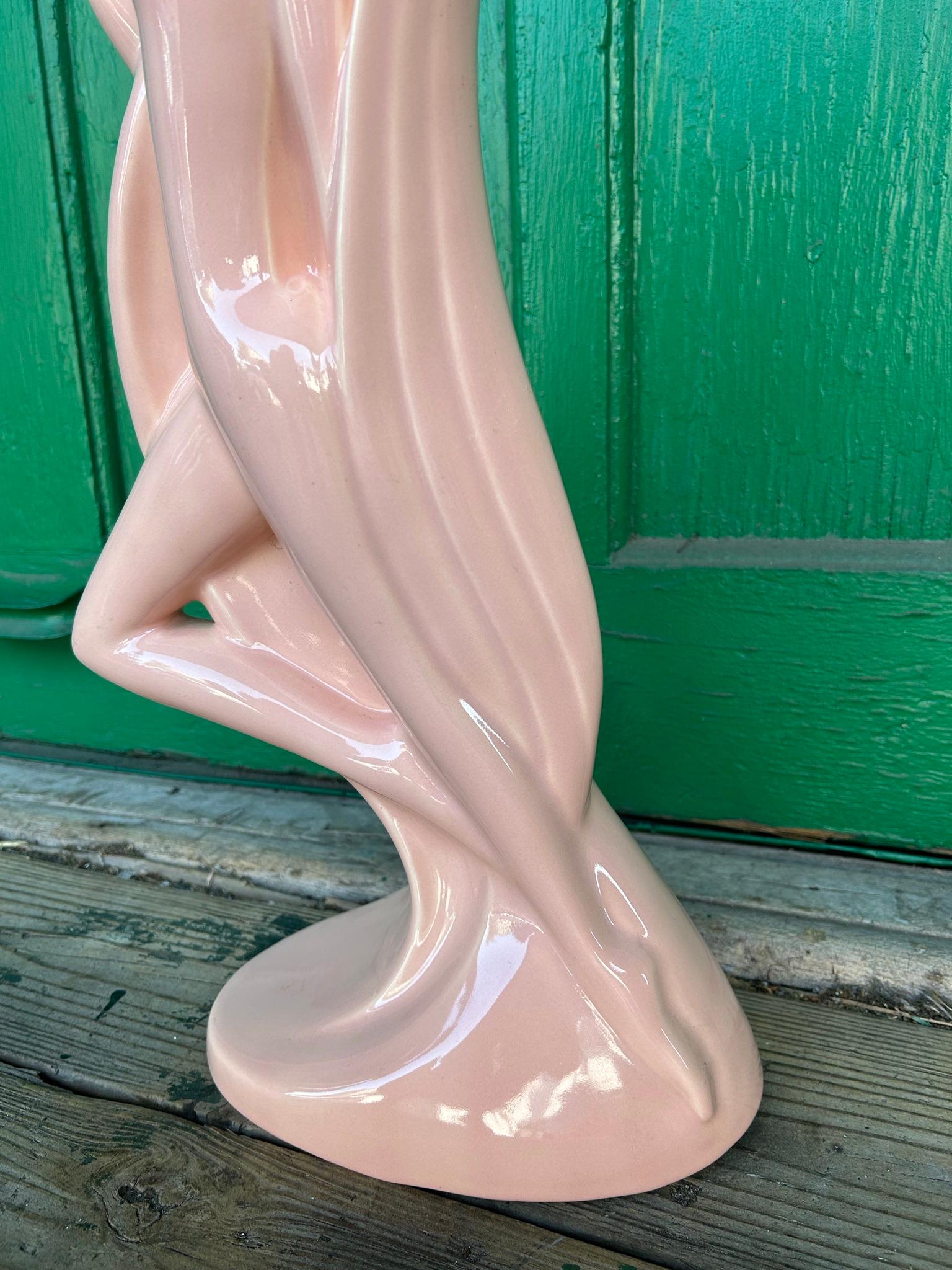 Figura de Cerámica Haeger Estilo Art Decó en venta 4