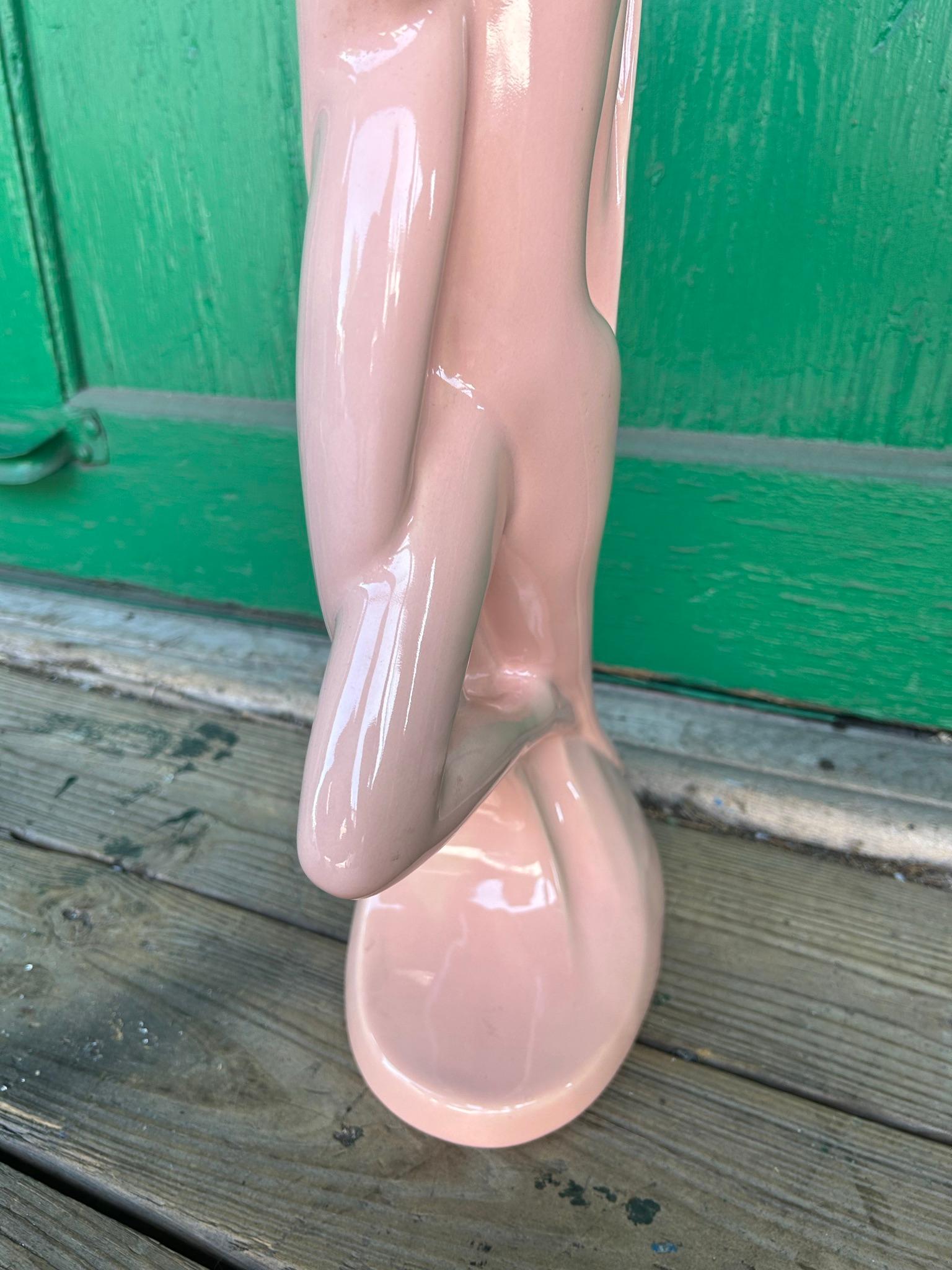 Figura de Cerámica Haeger Estilo Art Decó finales del siglo XX en venta