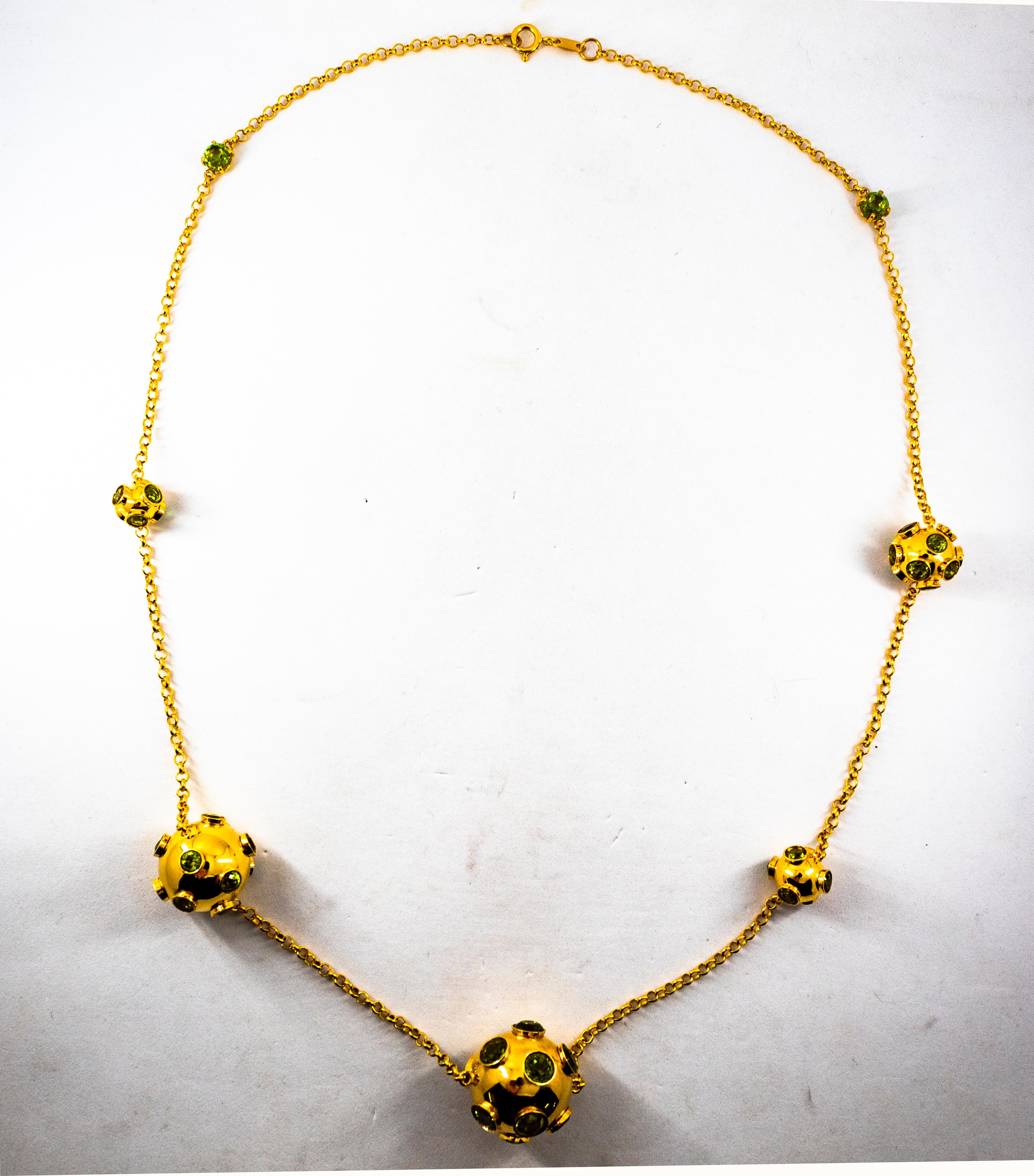 Handgefertigte Gelbgold-Tropfen-Halskette im Art-déco-Stil mit 30,50 Karat Peridot in Gelbgold für Damen oder Herren im Angebot