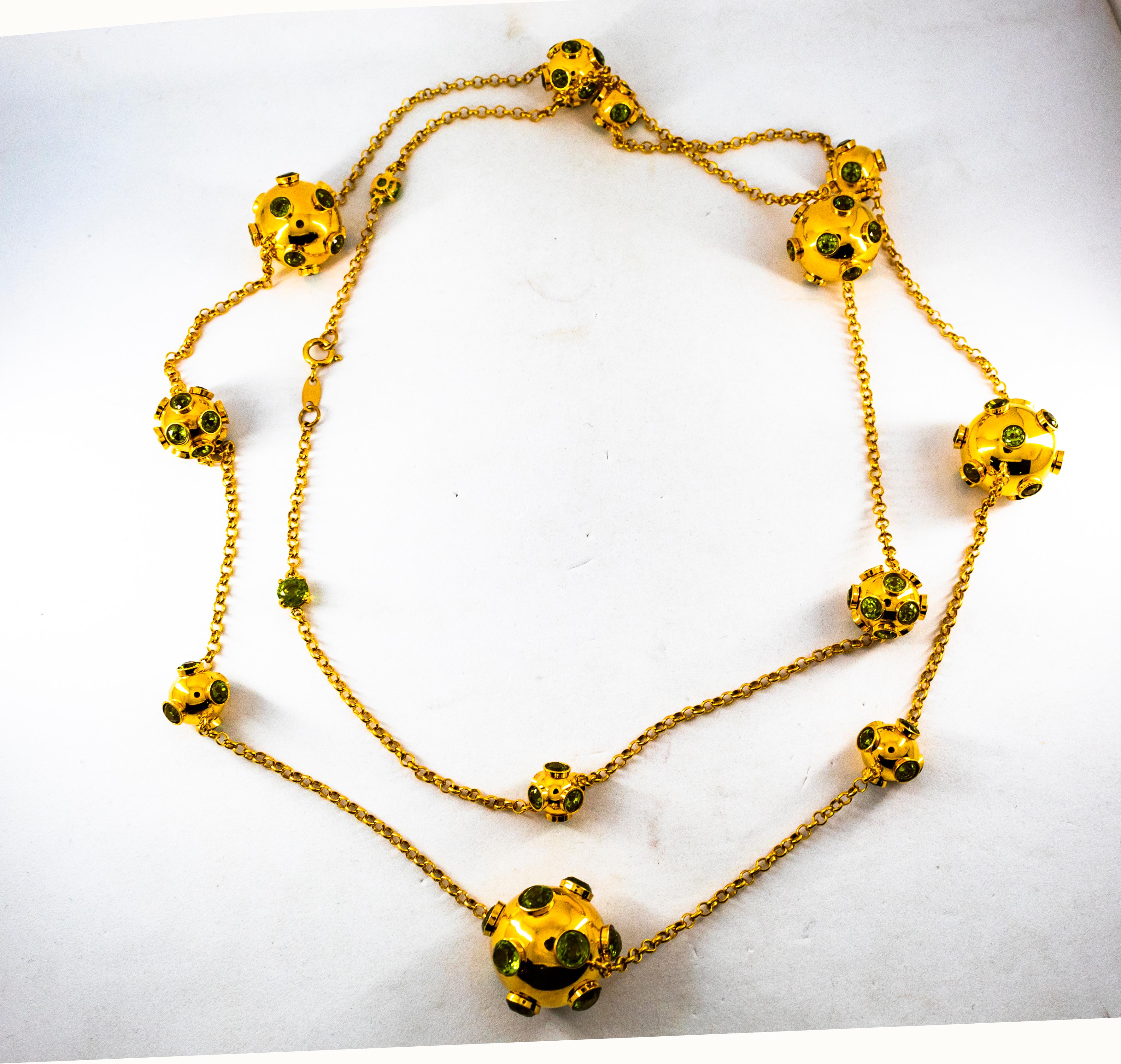 Handgefertigte 50,00 Karat Peridot Gelbgold-Tropfen-Halskette im Art déco-Stil im Angebot 1
