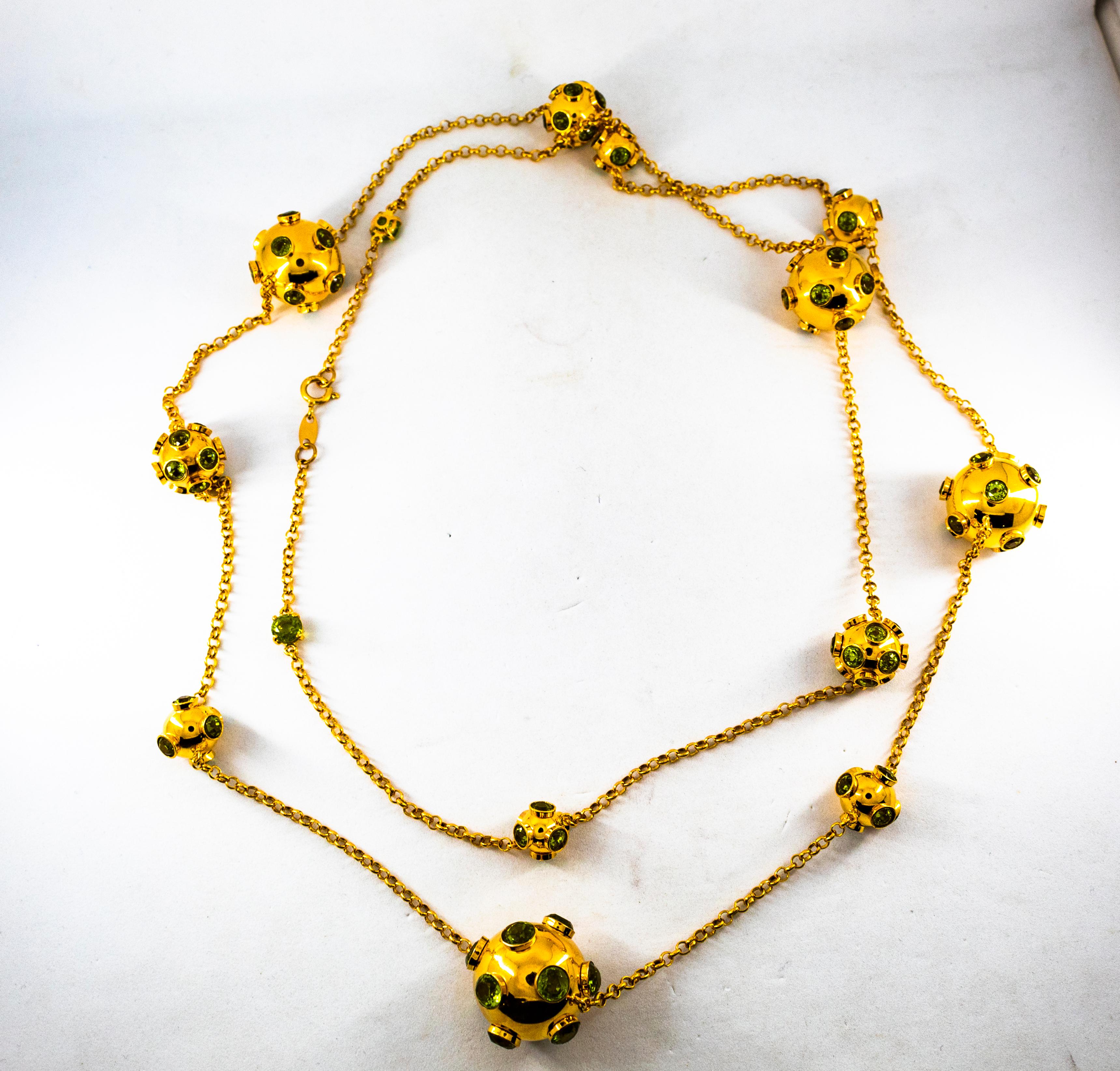 Handgefertigte 50,00 Karat Peridot Gelbgold-Tropfen-Halskette im Art déco-Stil im Angebot 3