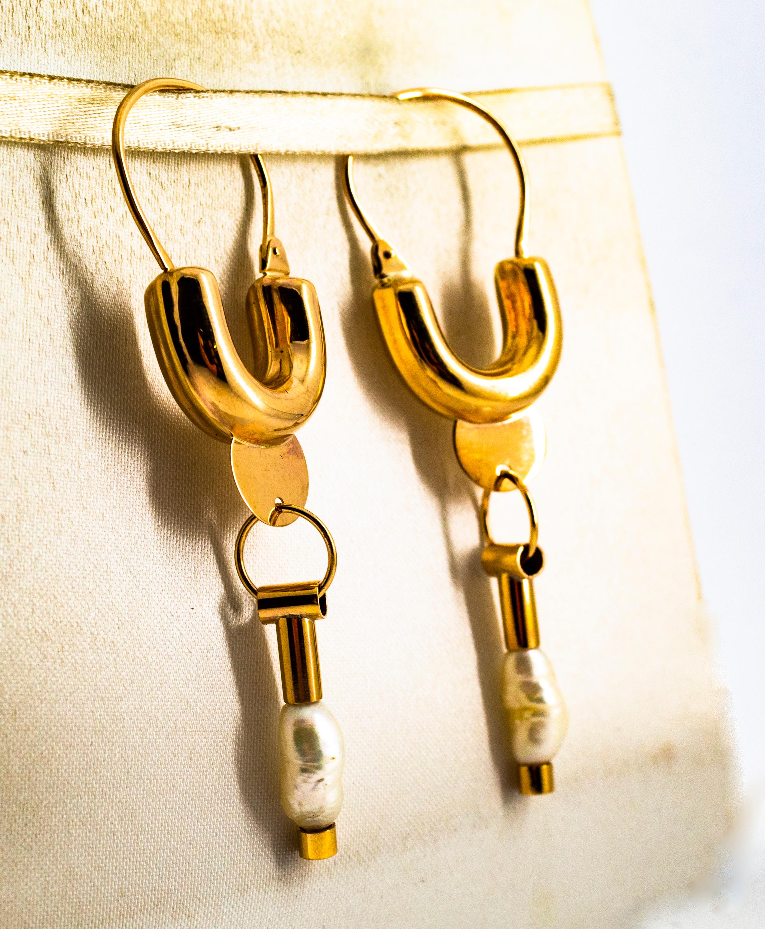 Art Deco Style Handcrafted Cultured Pearl Yellow Gold Drop Lever-Back Earrings In New Condition For Sale In Naples, IT