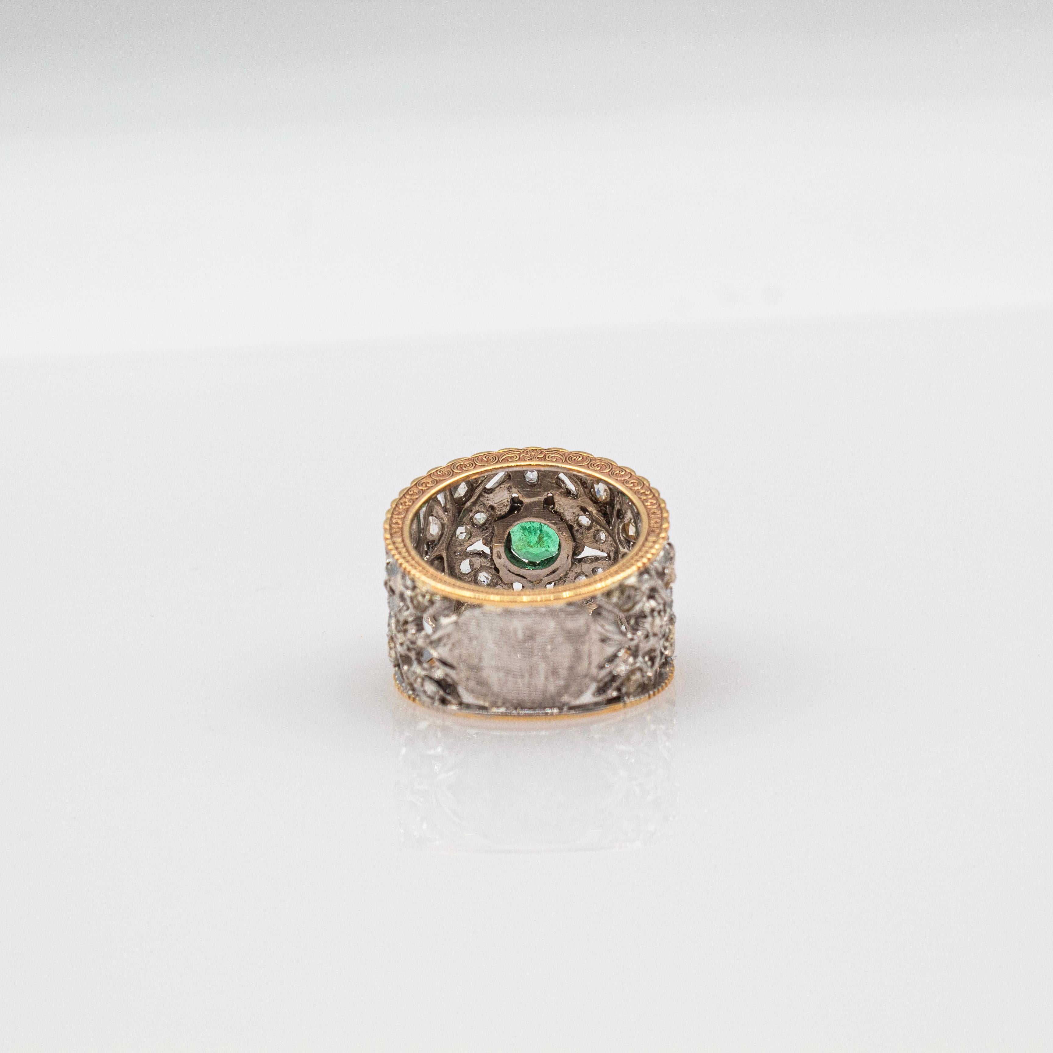 Anneau artisanal de style Art déco en or jaune avec diamants blancs et émeraudes en vente 5