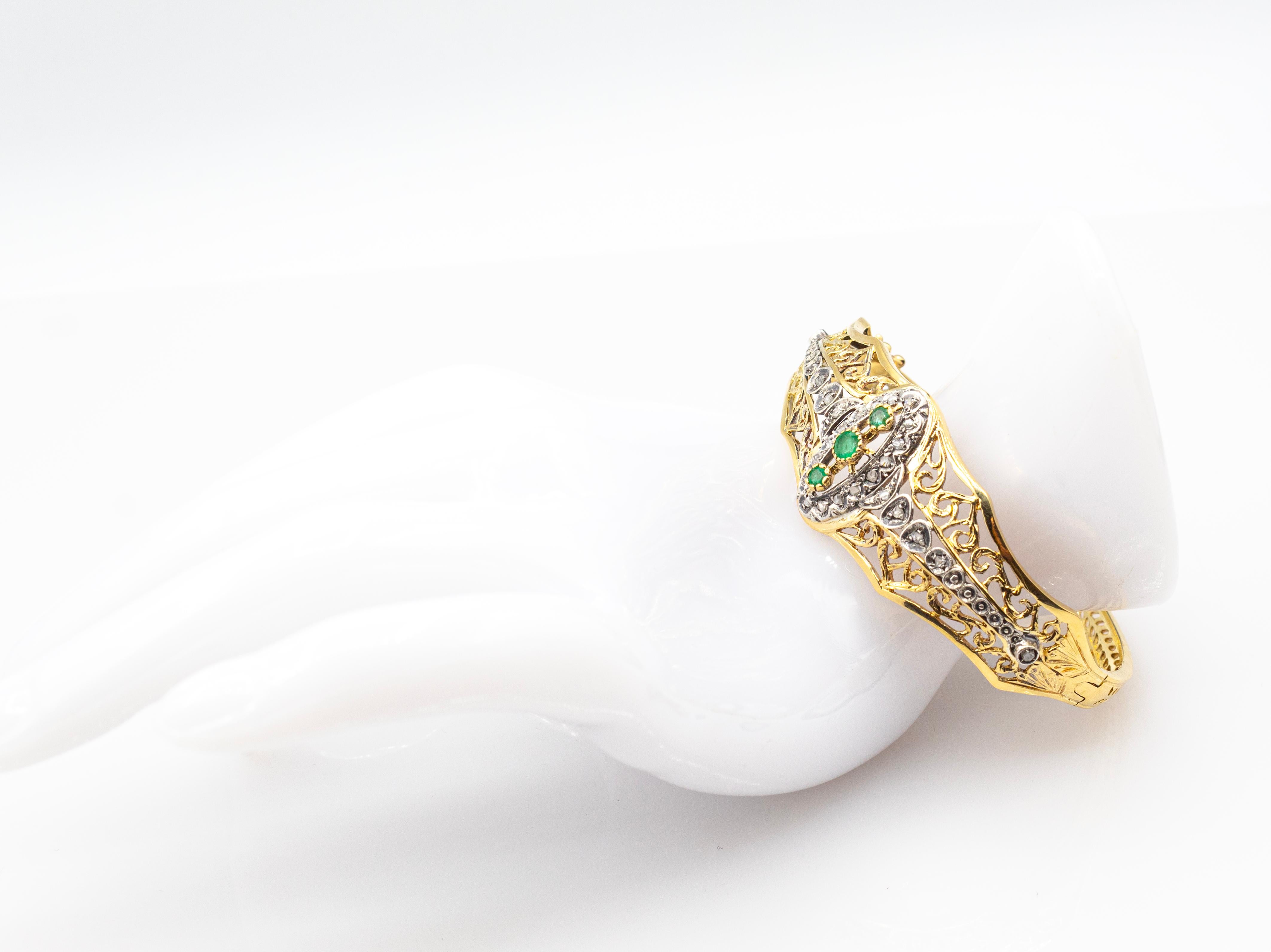 Art Deco Style Handcrafted White Rose Cut Diamond Emerald Yellow Gold Bracelet For Sale 6