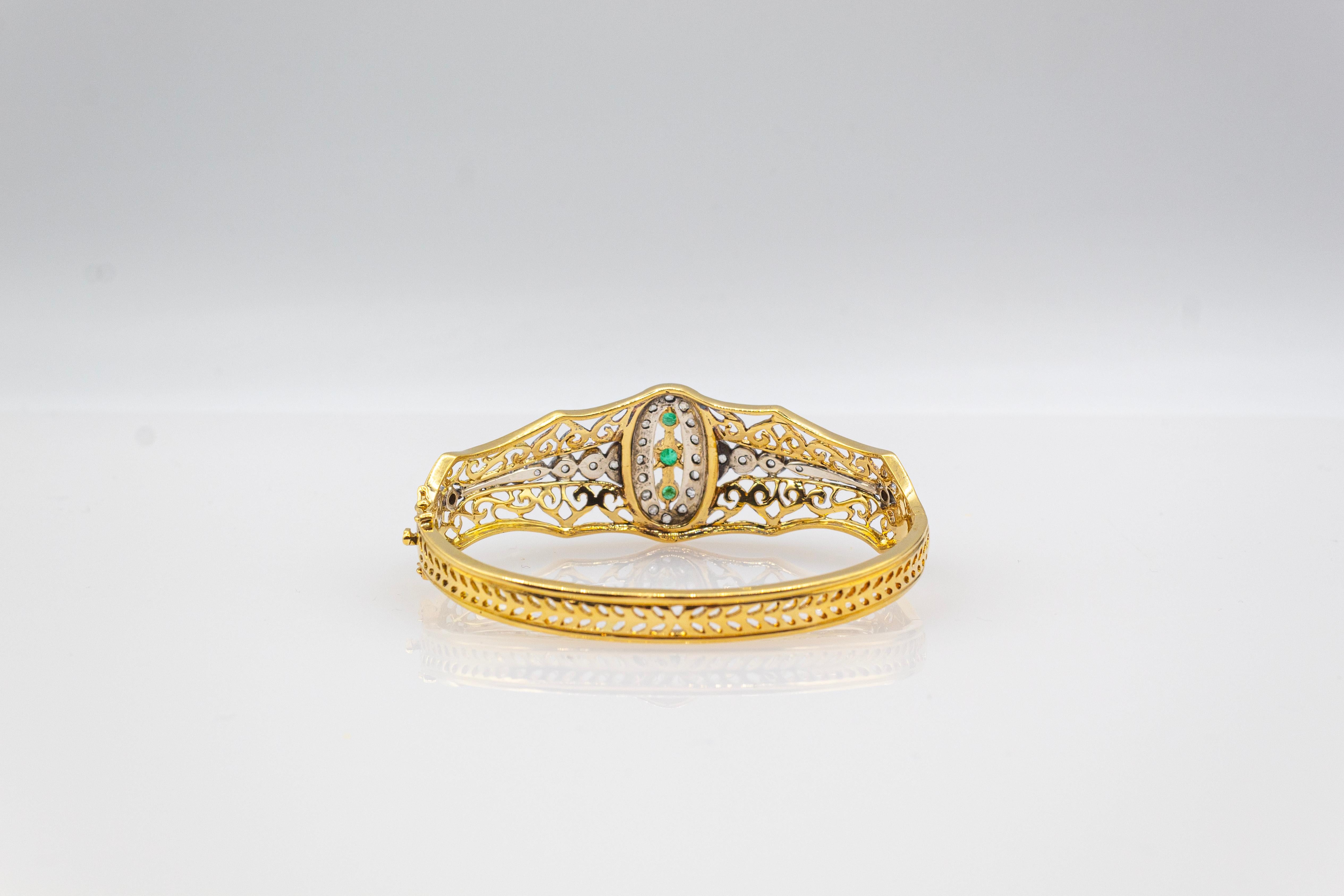 Women's or Men's Art Deco Style Handcrafted White Rose Cut Diamond Emerald Yellow Gold Bracelet For Sale