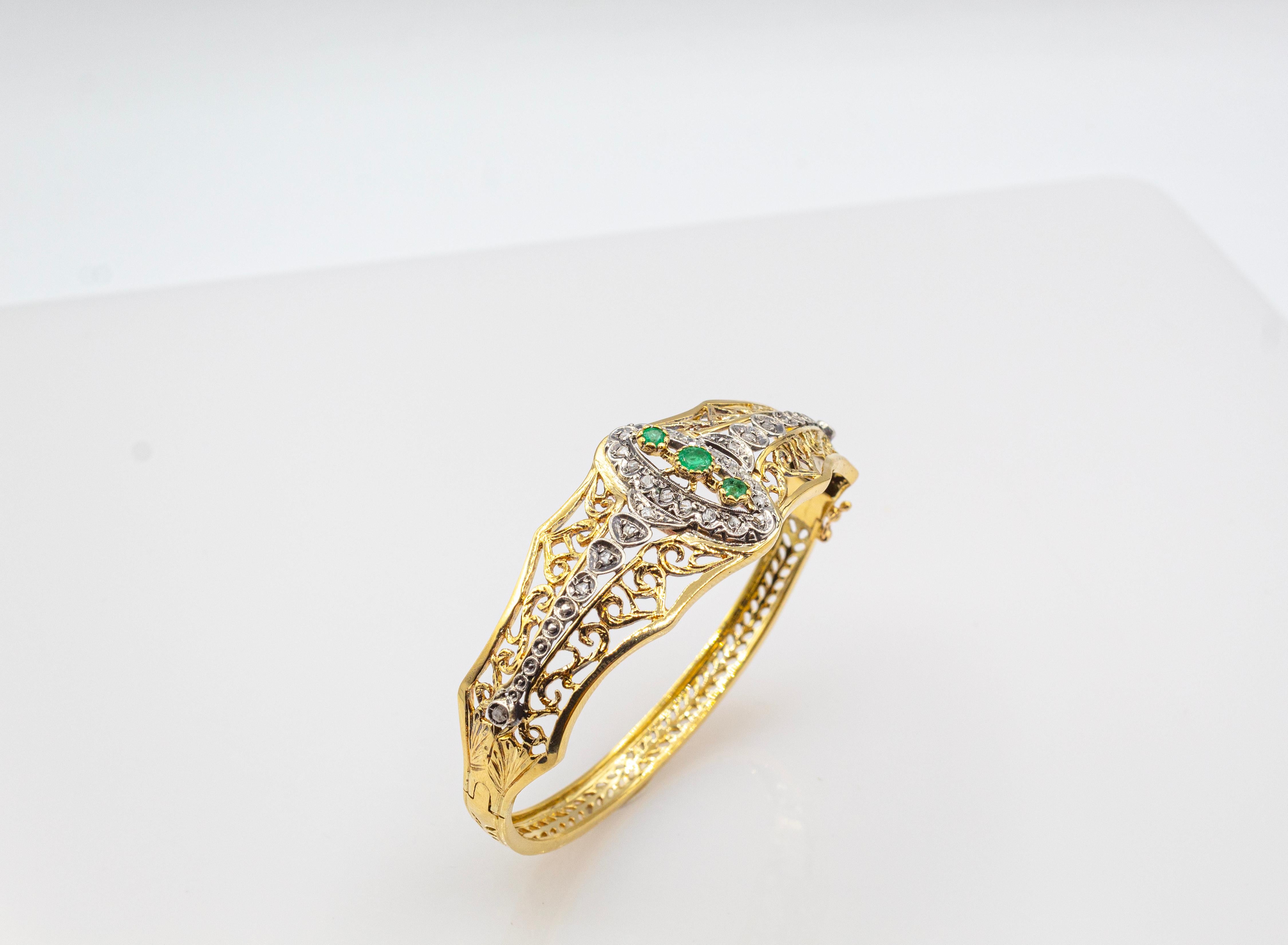 Art Deco Style Handcrafted White Rose Cut Diamond Emerald Yellow Gold Bracelet For Sale 3