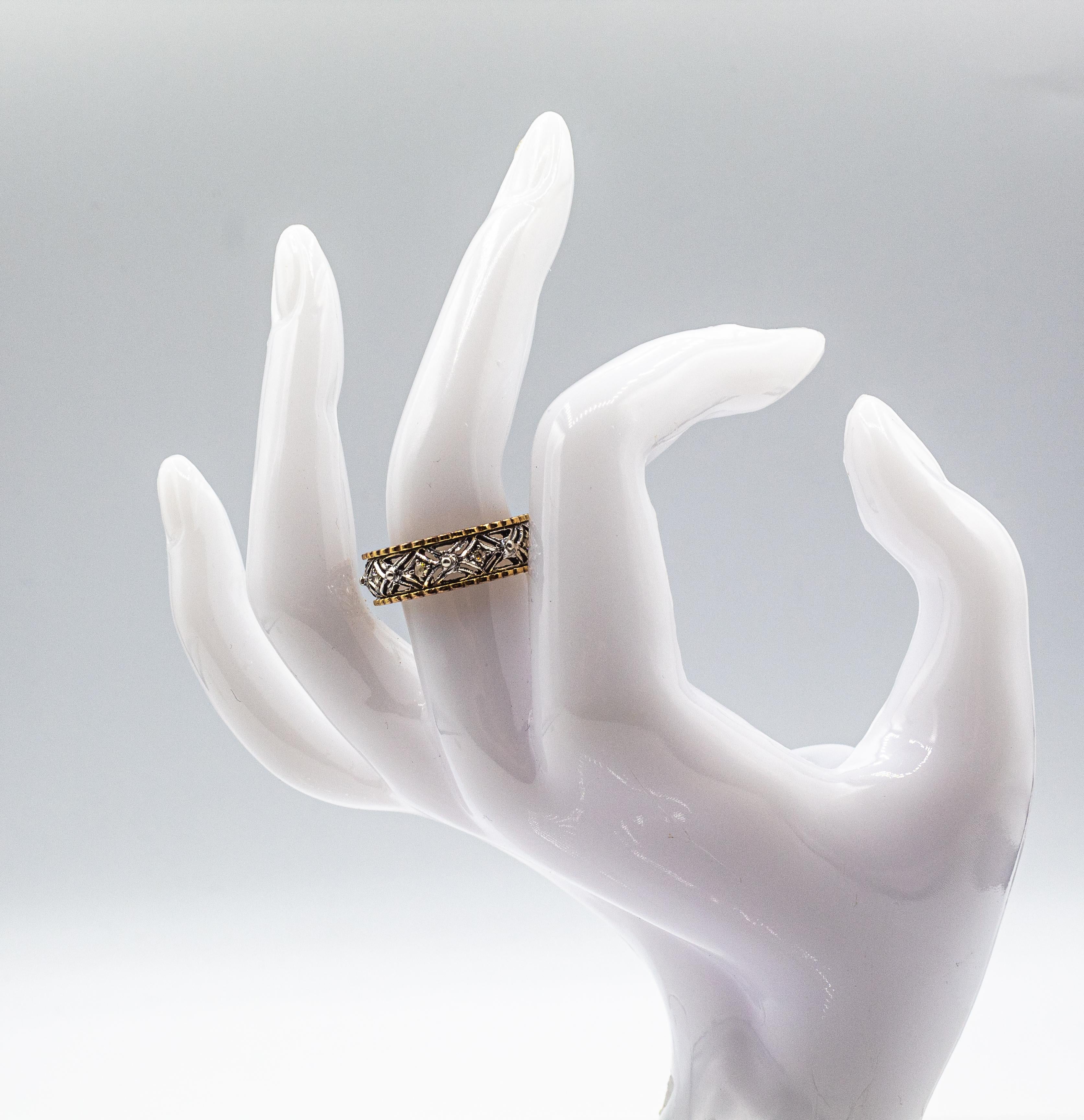 Gelbgoldring im Art-déco-Stil, handgefertigter Diamantring mit weißem Diamanten im Rosenschliff im Angebot 10