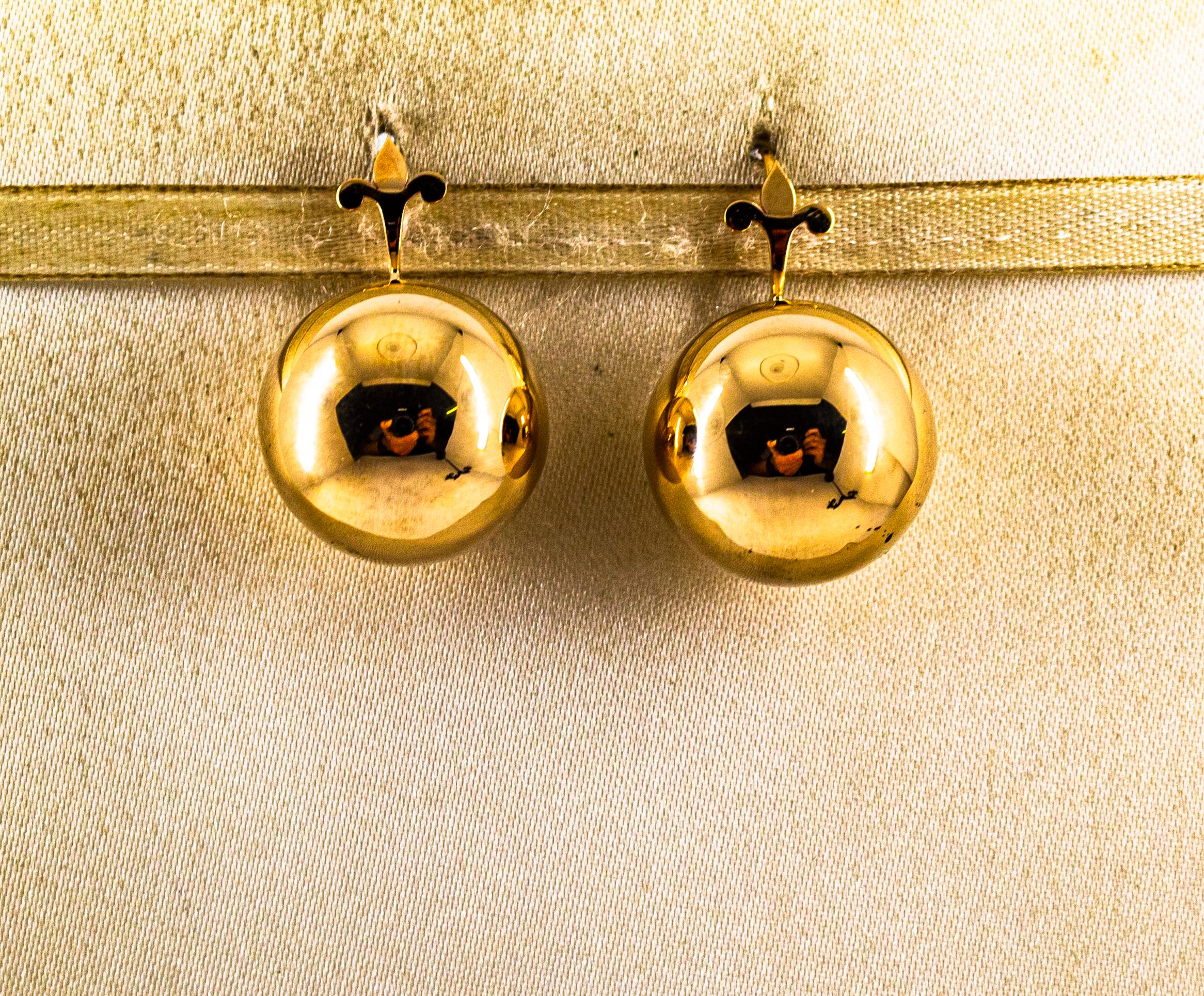 These Earrings are made of 9K Yellow Gold.
These Earrings are available also in 14K or 18K Yellow or White Gold.
These Earrings are inspired by Art Deco.

All our Earrings have pins for pierced ears but we can change the closure and make any of our