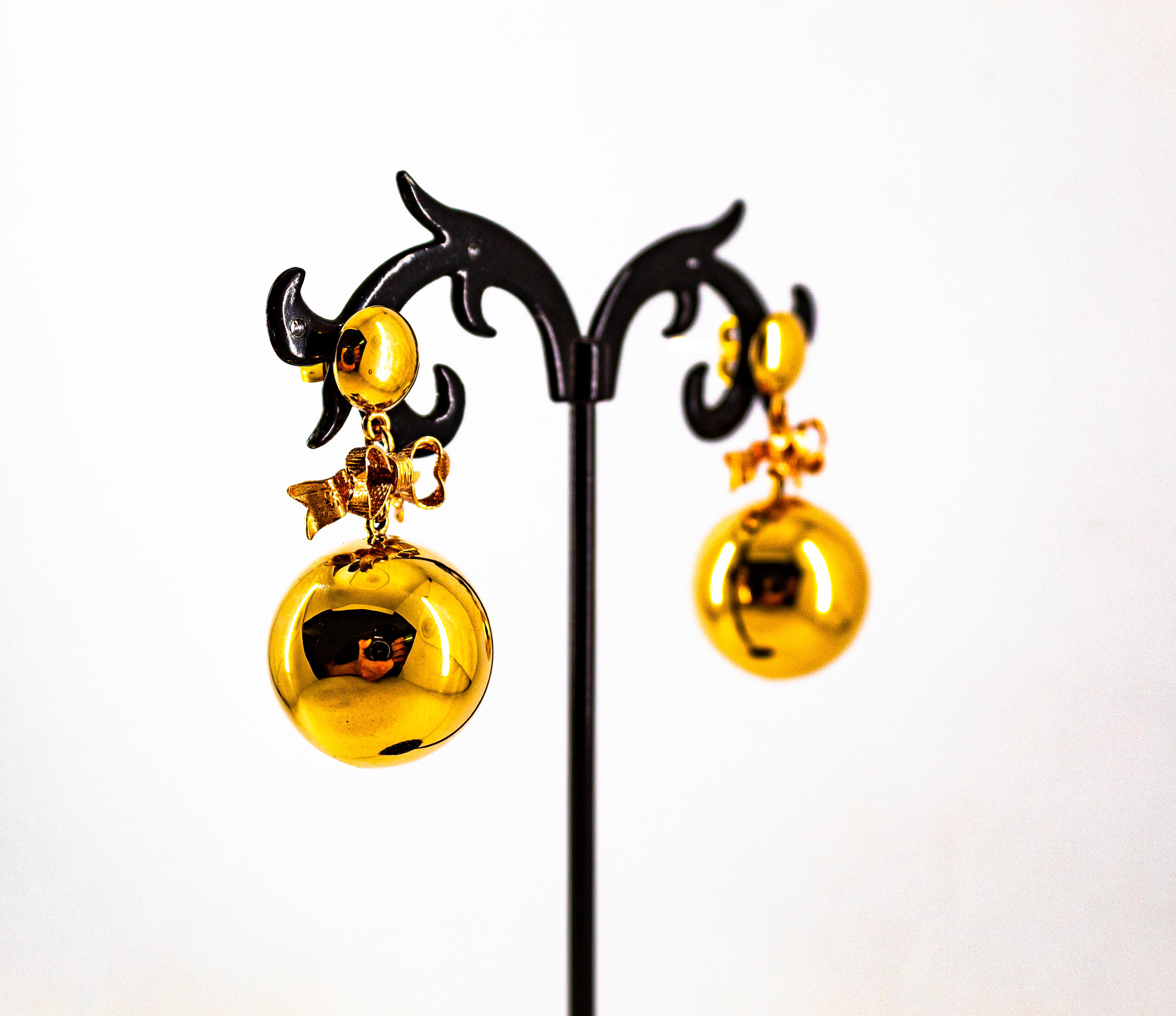 Boucles d'oreilles pendantes en or jaune de style Art déco faites à la main en vente 5