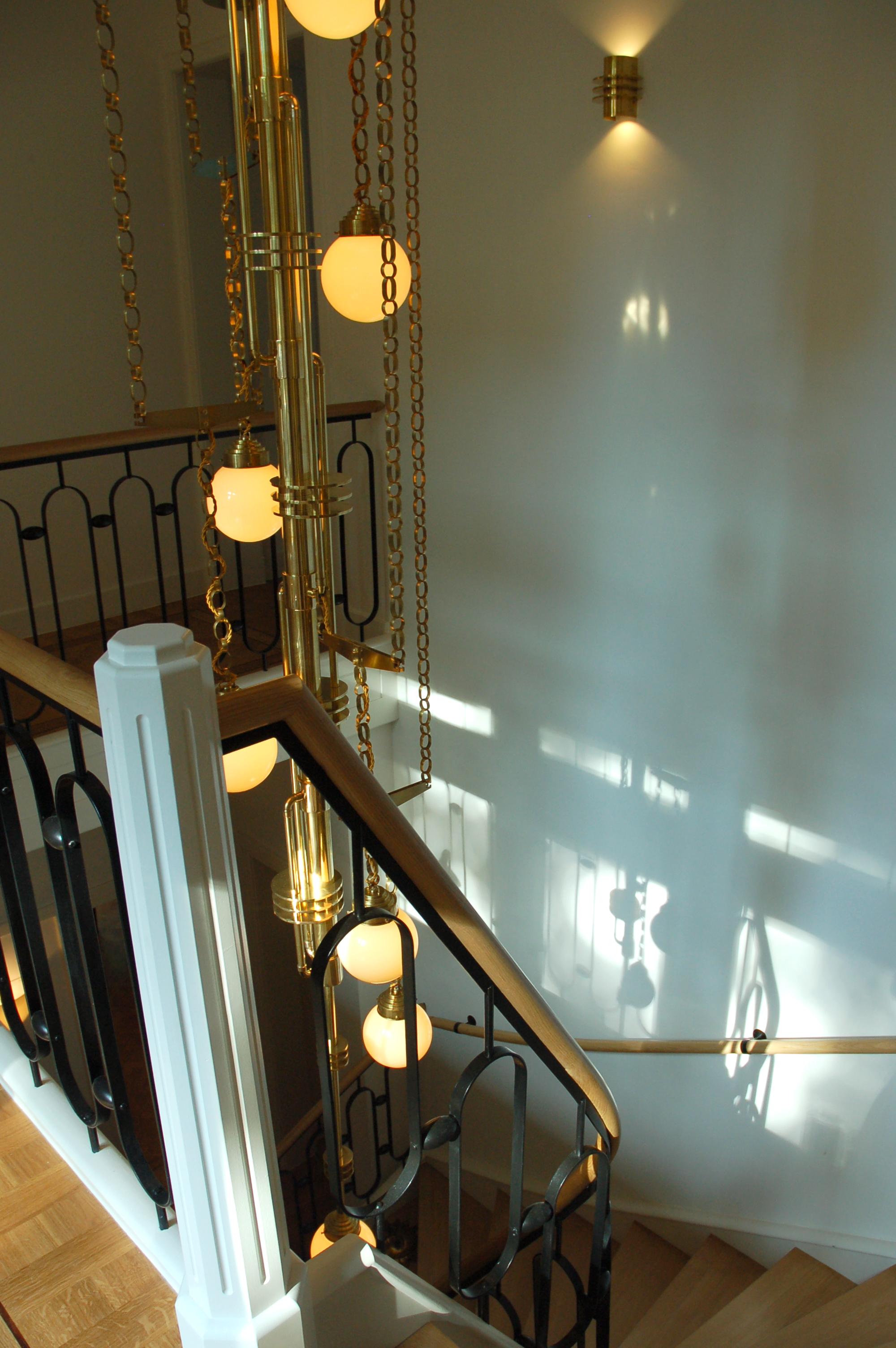 Lampada a cascata in ottone e vetro in stile Art Déco, contemporanea in vendita 11