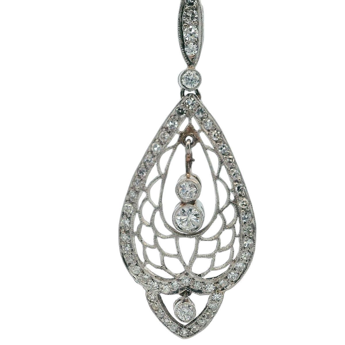 Orecchini pendenti in stile Art Déco in platino con 2,35 carati di diamanti In condizioni ottime in vendita a Aventura, FL