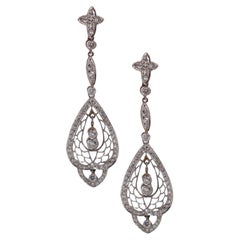 Art Deco style Hanging Earrings in Platinum with 2.35 carats in Diamonds