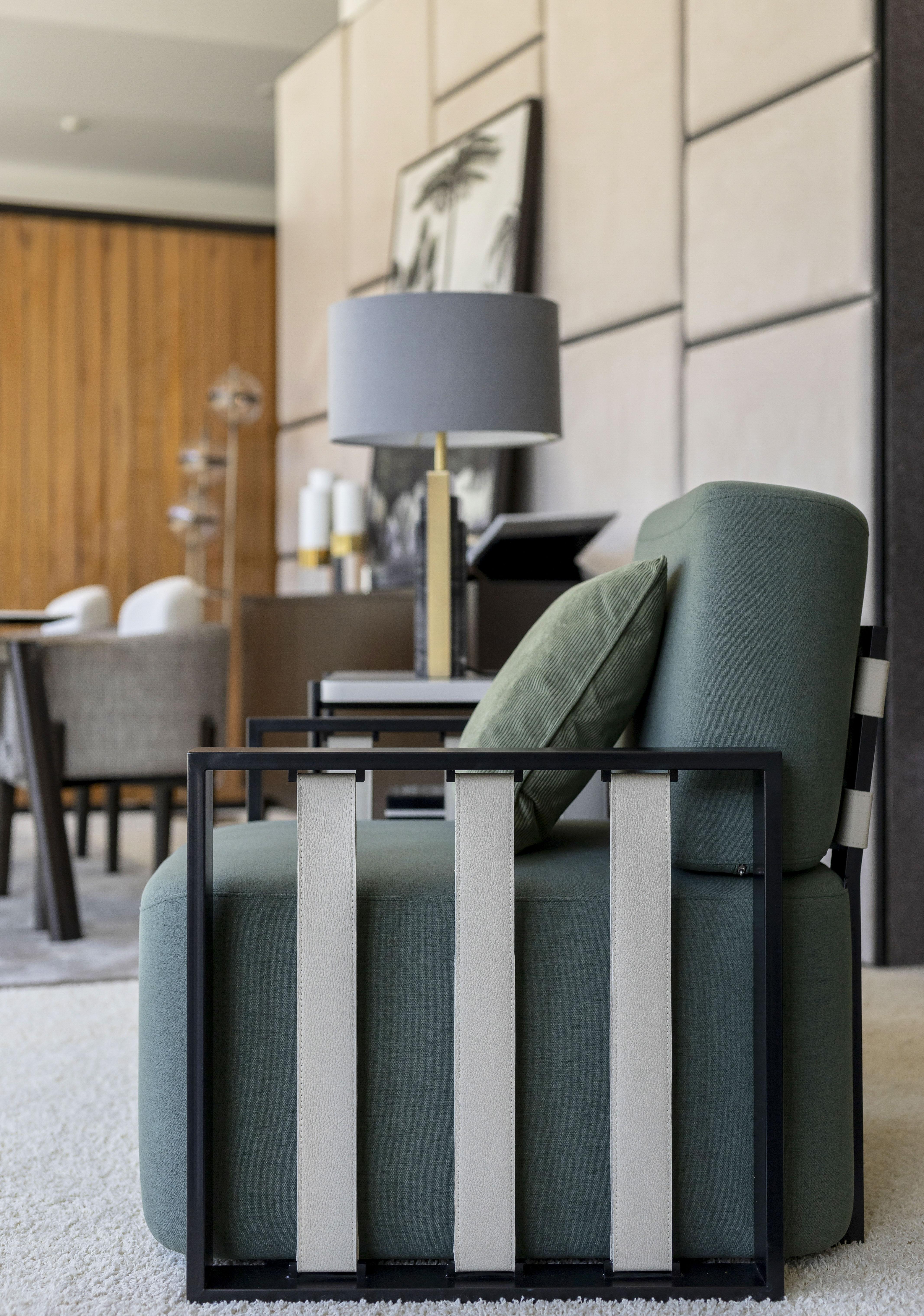 Fauteuil Her Ll de style Art Déco en fer noir, cuir et textile en vente 1