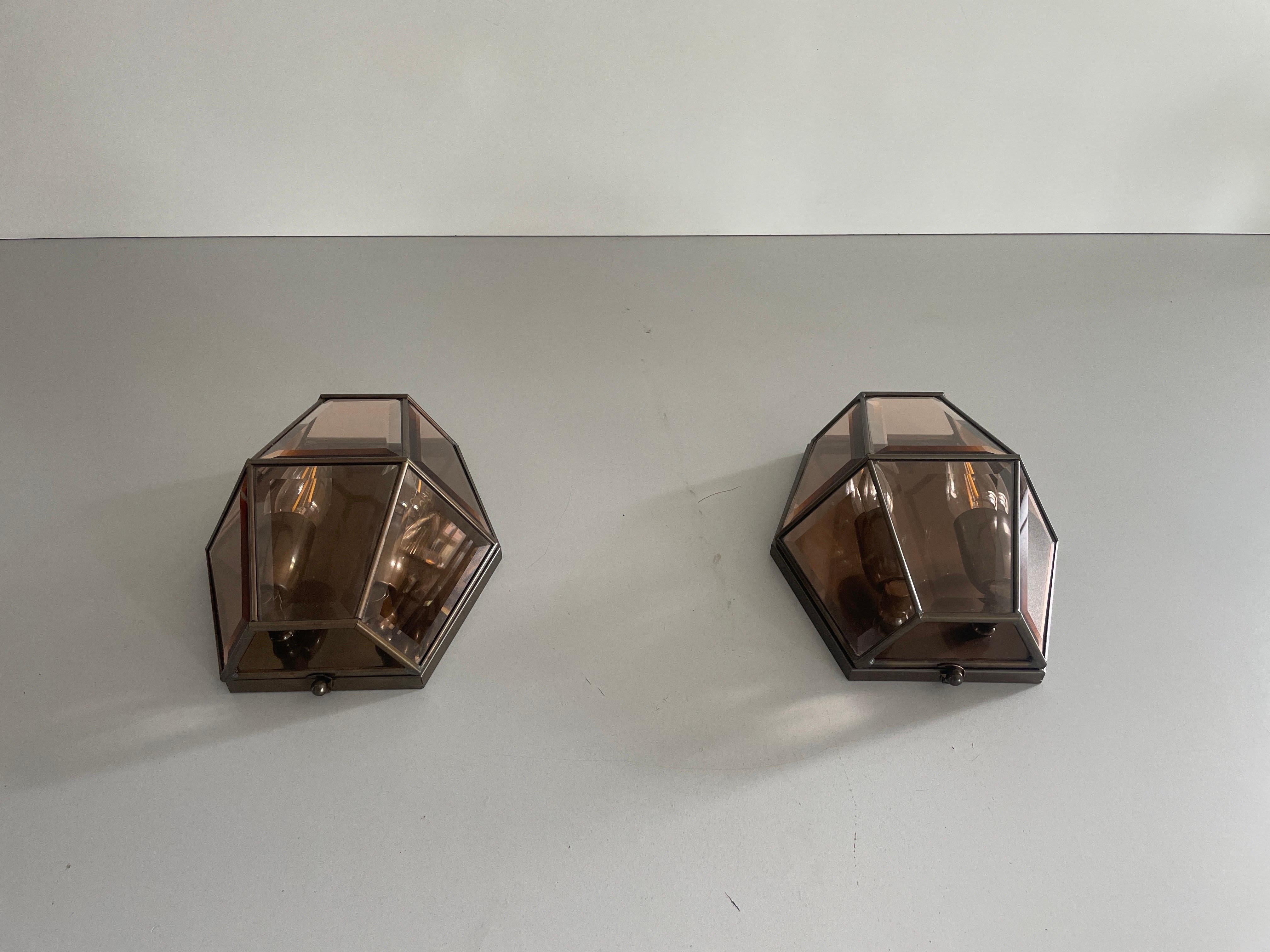 Art Deco Style Hexagonal Frame Glass Pair of Sconces, 1960s, Germany In Excellent Condition For Sale In Hagenbach, DE