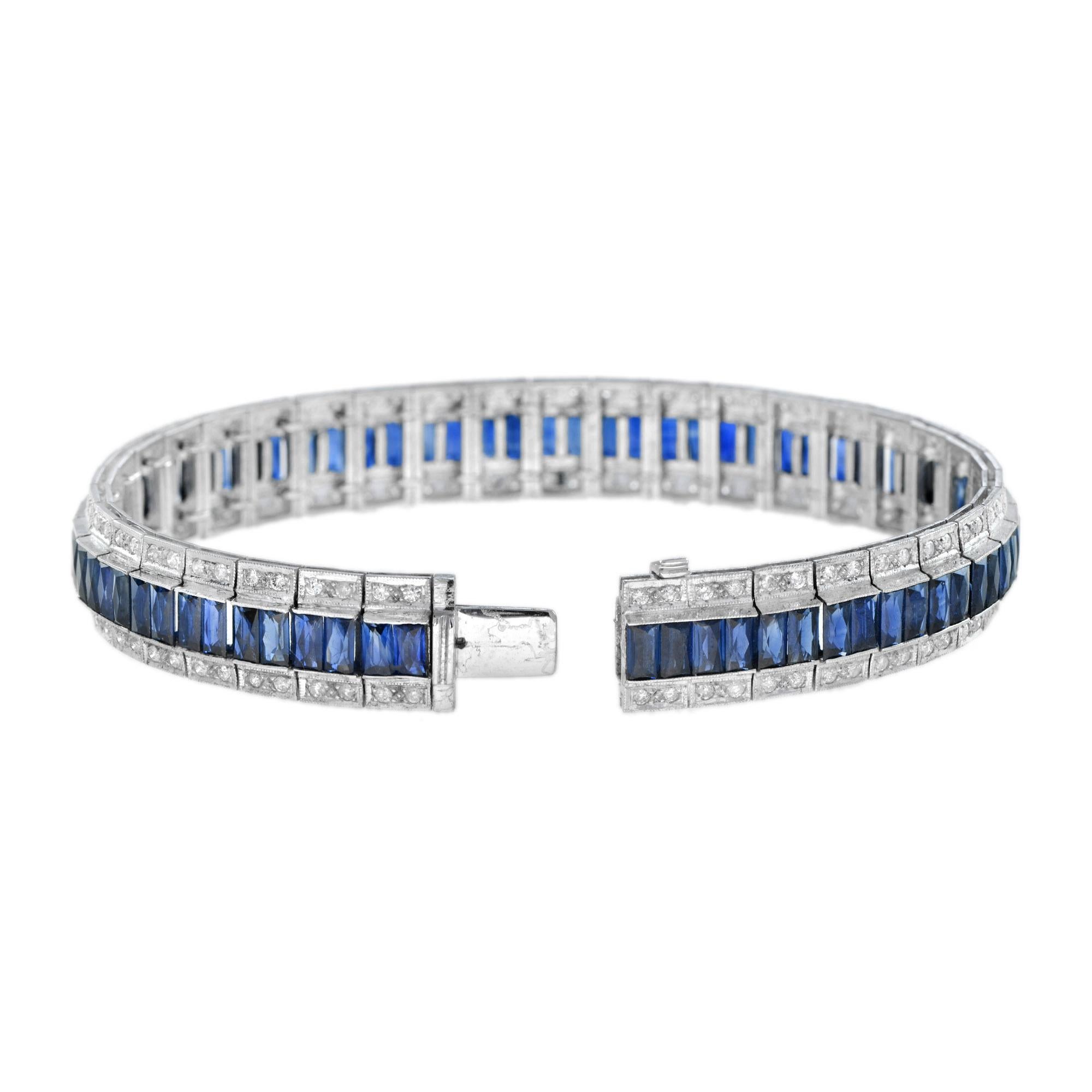 Art déco Bracelet d'inspiration Art Line en or blanc 18K avec saphirs bleus et diamants de style Art Line en vente