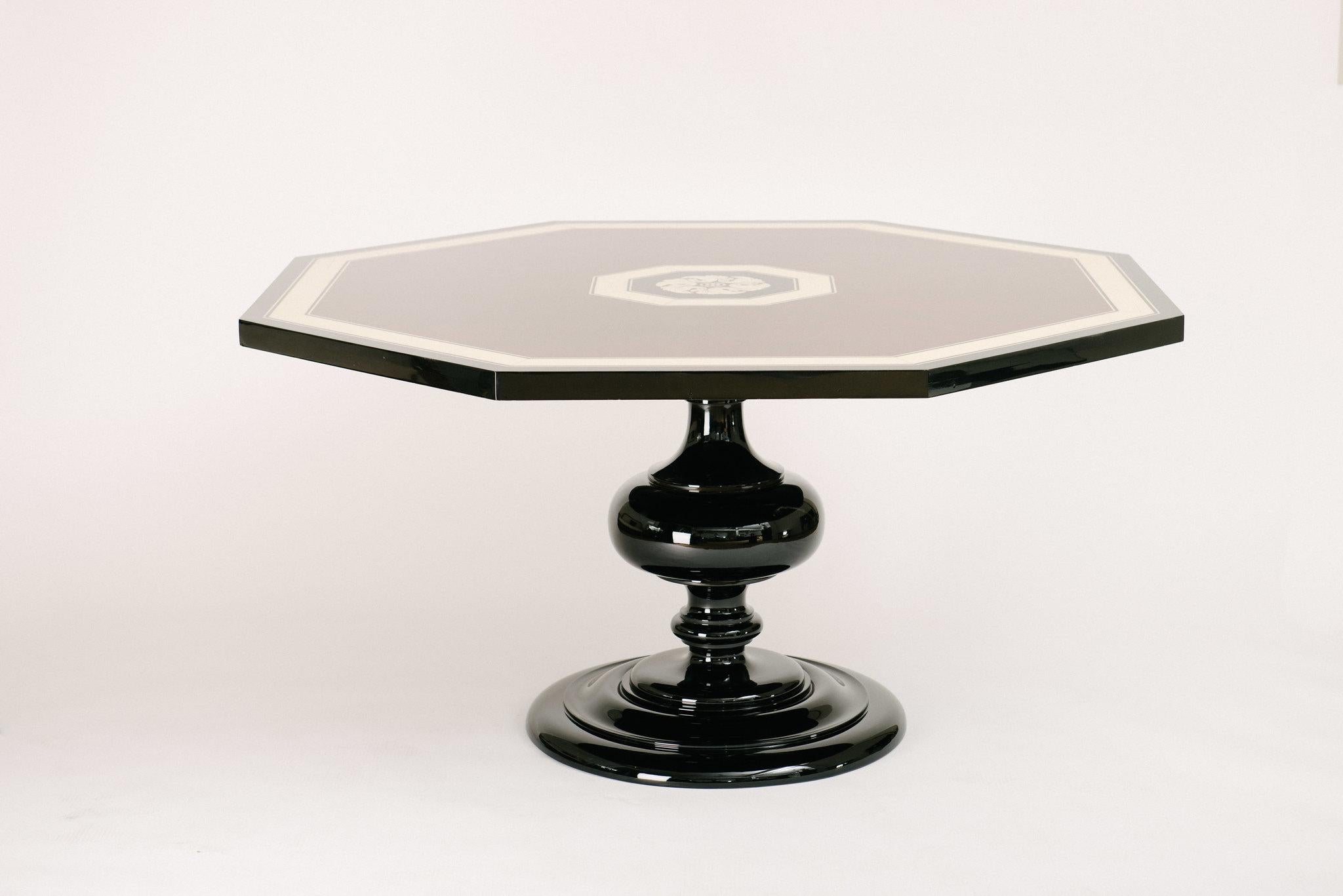 Art Deco Style Italian Lacquered Octagon Pedestal Table In Good Condition For Sale In Houston, TX