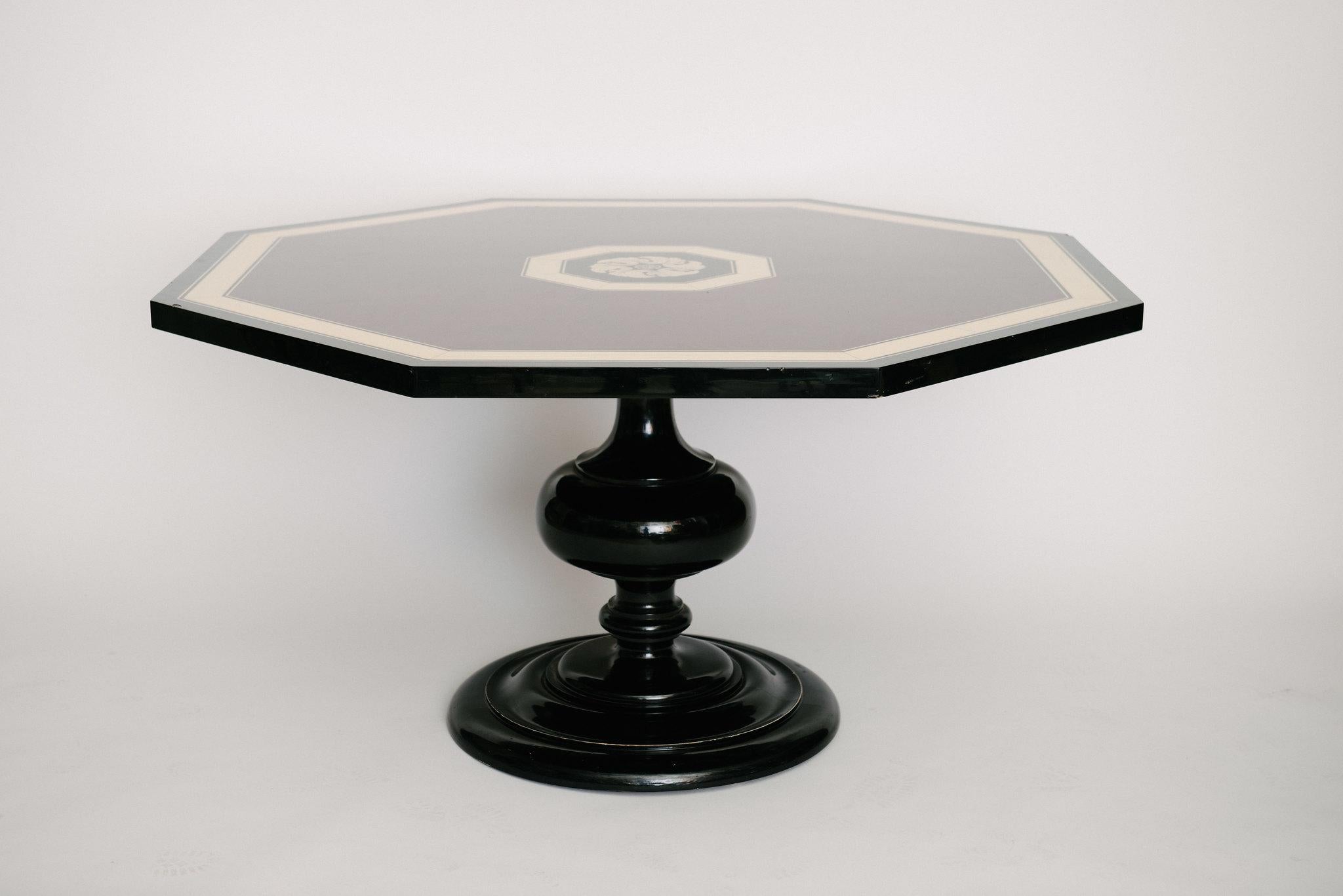 20th Century Art Deco Style Italian Lacquered Octagon Pedestal Table For Sale